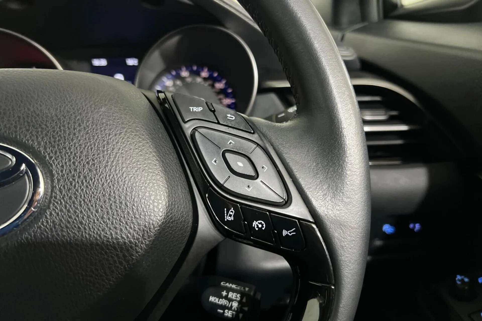 0 TOYOTA CHR 0 TOYOTA CHR