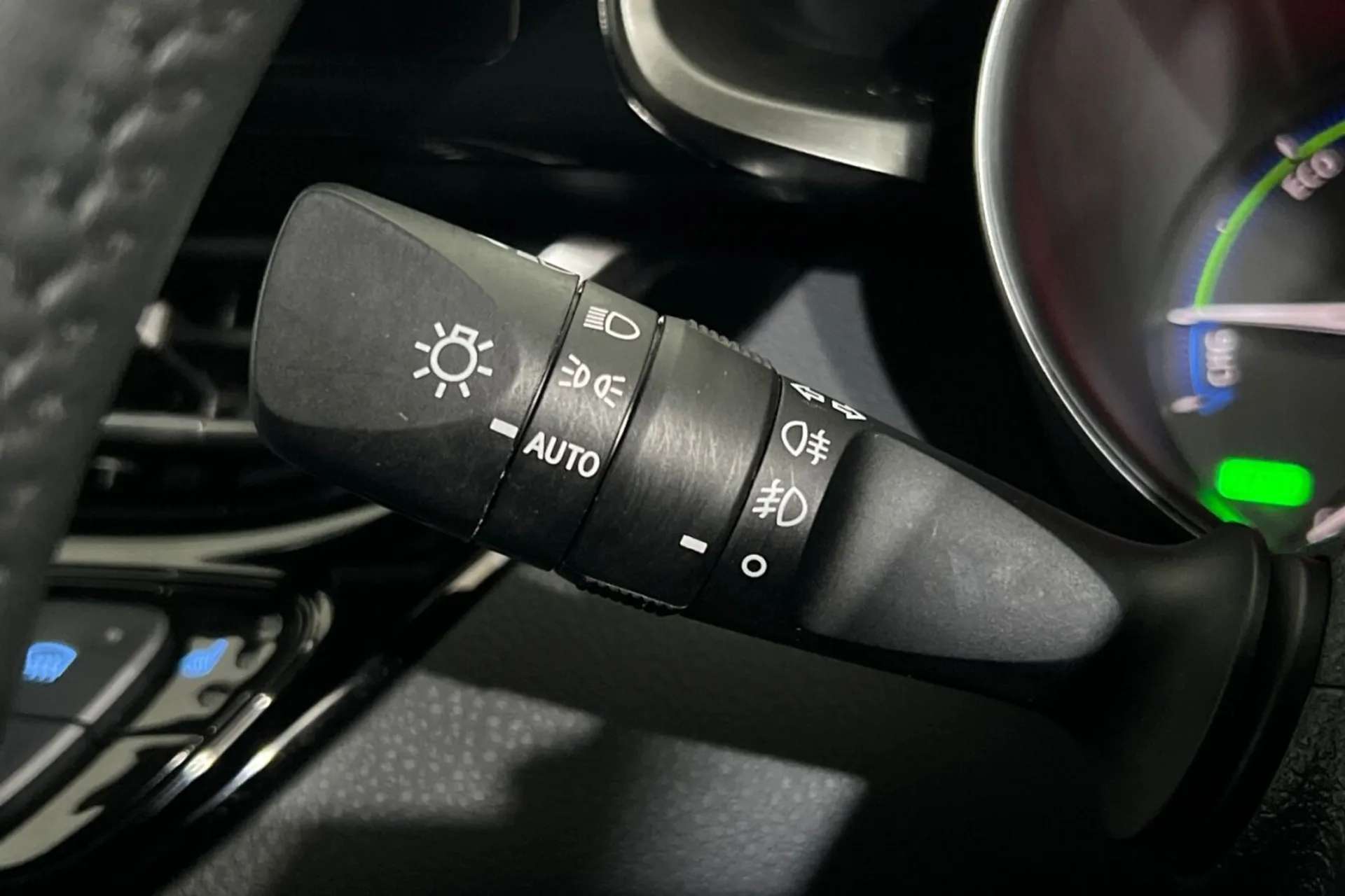 0 TOYOTA CHR 0 TOYOTA CHR