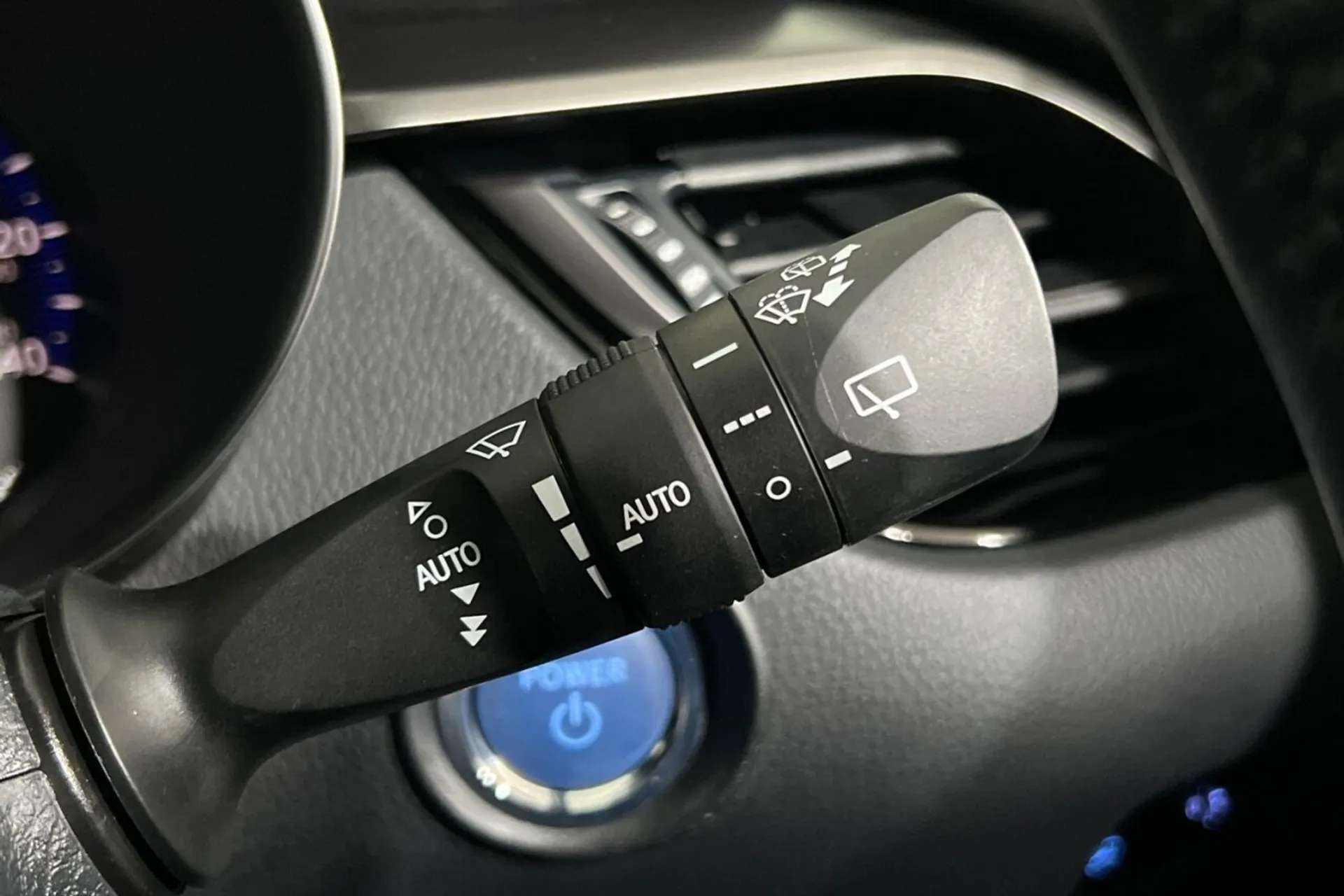 0 TOYOTA CHR 0 TOYOTA CHR