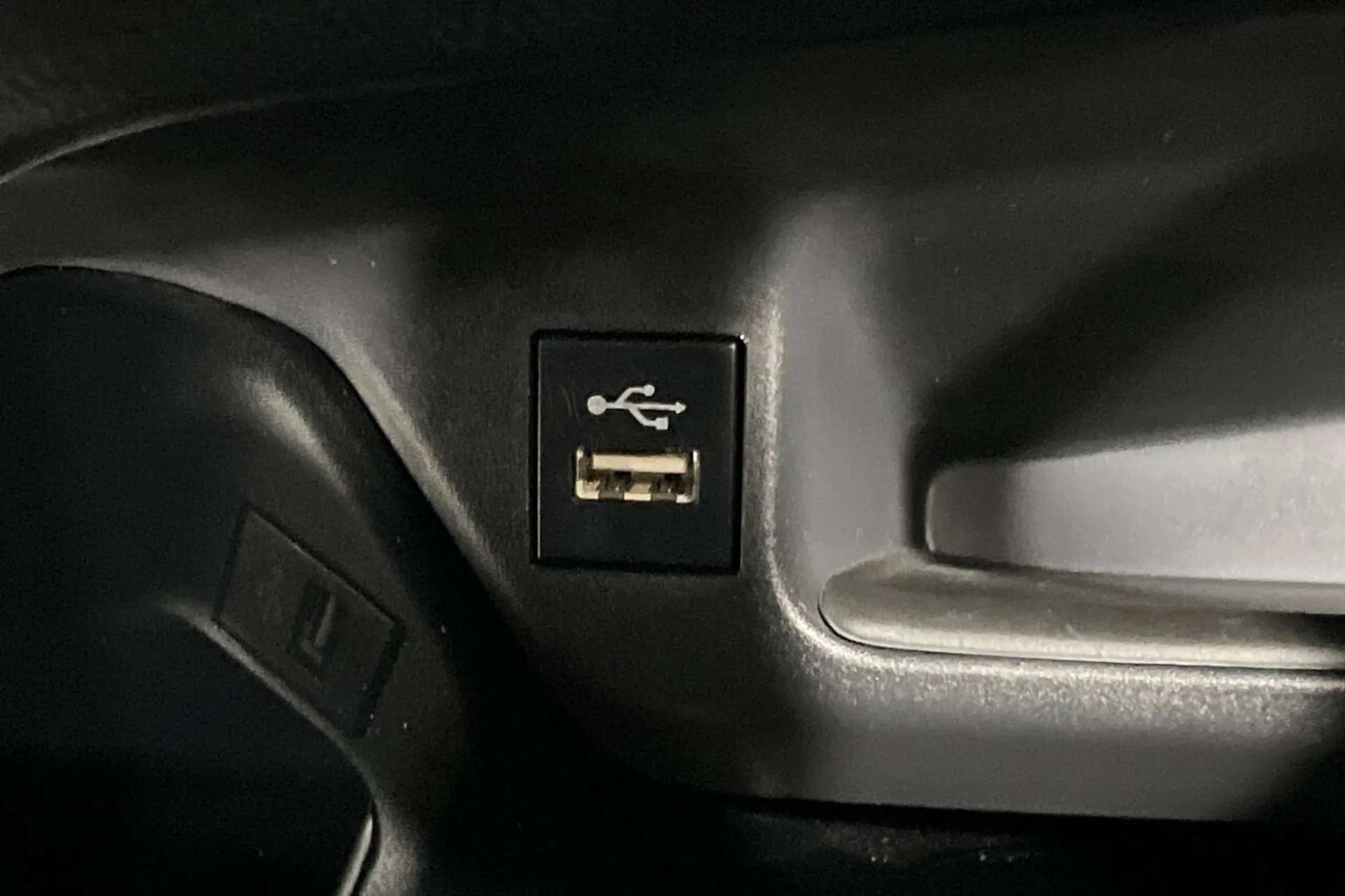 0 TOYOTA CHR 0 TOYOTA CHR