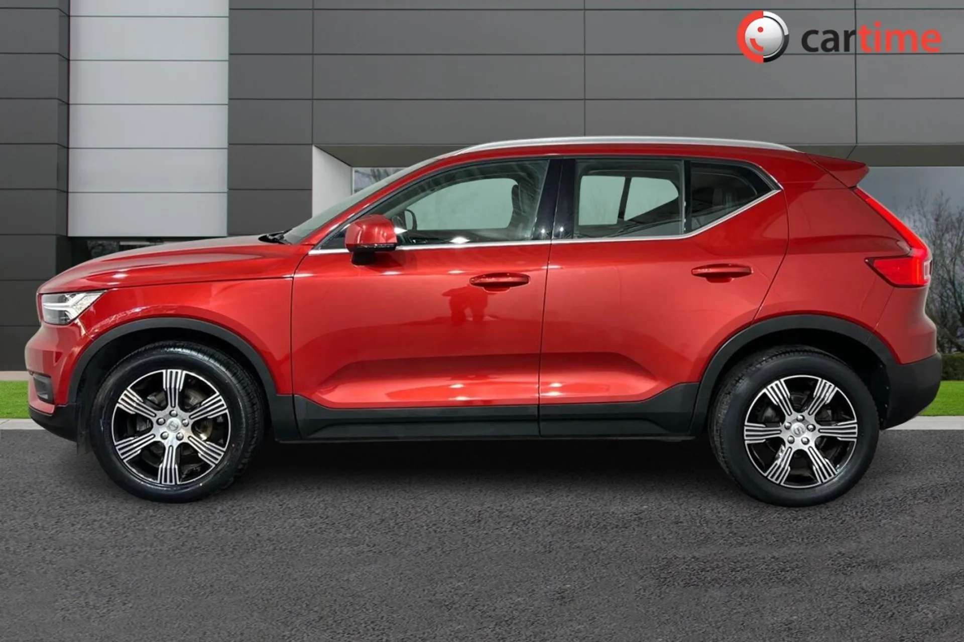 A 2021 VOLVO XC40 1.5 T3 INSCRIPTION 5d 161 BHP 9in Sat Nav, 12.3in Digital Cluster, Leather Seats, Rear Park Sensors, 18in Alloys Cruise, Climate, 18in Alloys A 2021 VOLVO XC40 1.5 T3 INSCRIPTION 5d 161 BHP 9in Sat Nav, 12.3in Digital Cluster, Leather Seats, Rear Park Sensors, 18in Alloys Cruise, Climate, 18in Alloys