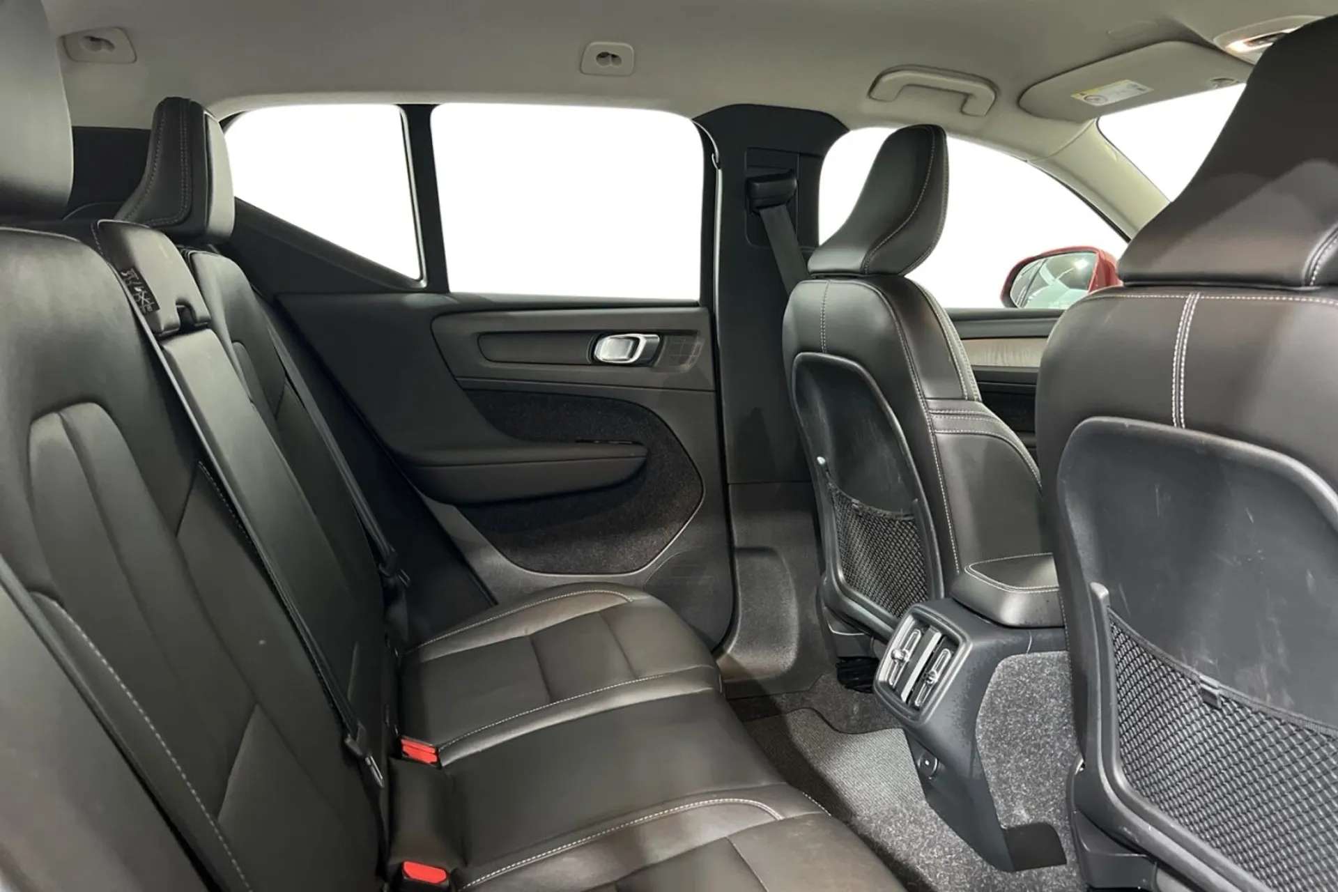 2021 VOLVO XC40 2021 VOLVO XC40