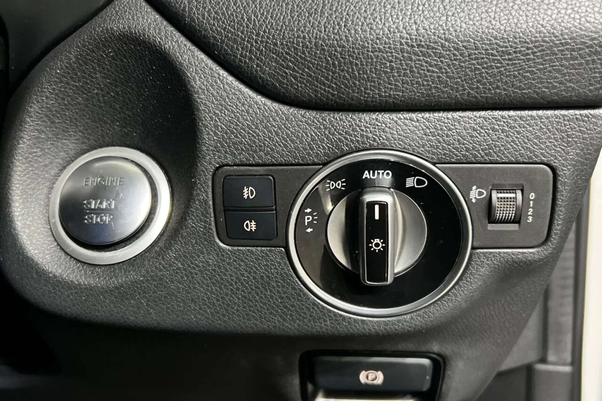 2018 MERCEDES-BENZ GLA CLASS 2018 MERCEDES-BENZ GLA CLASS