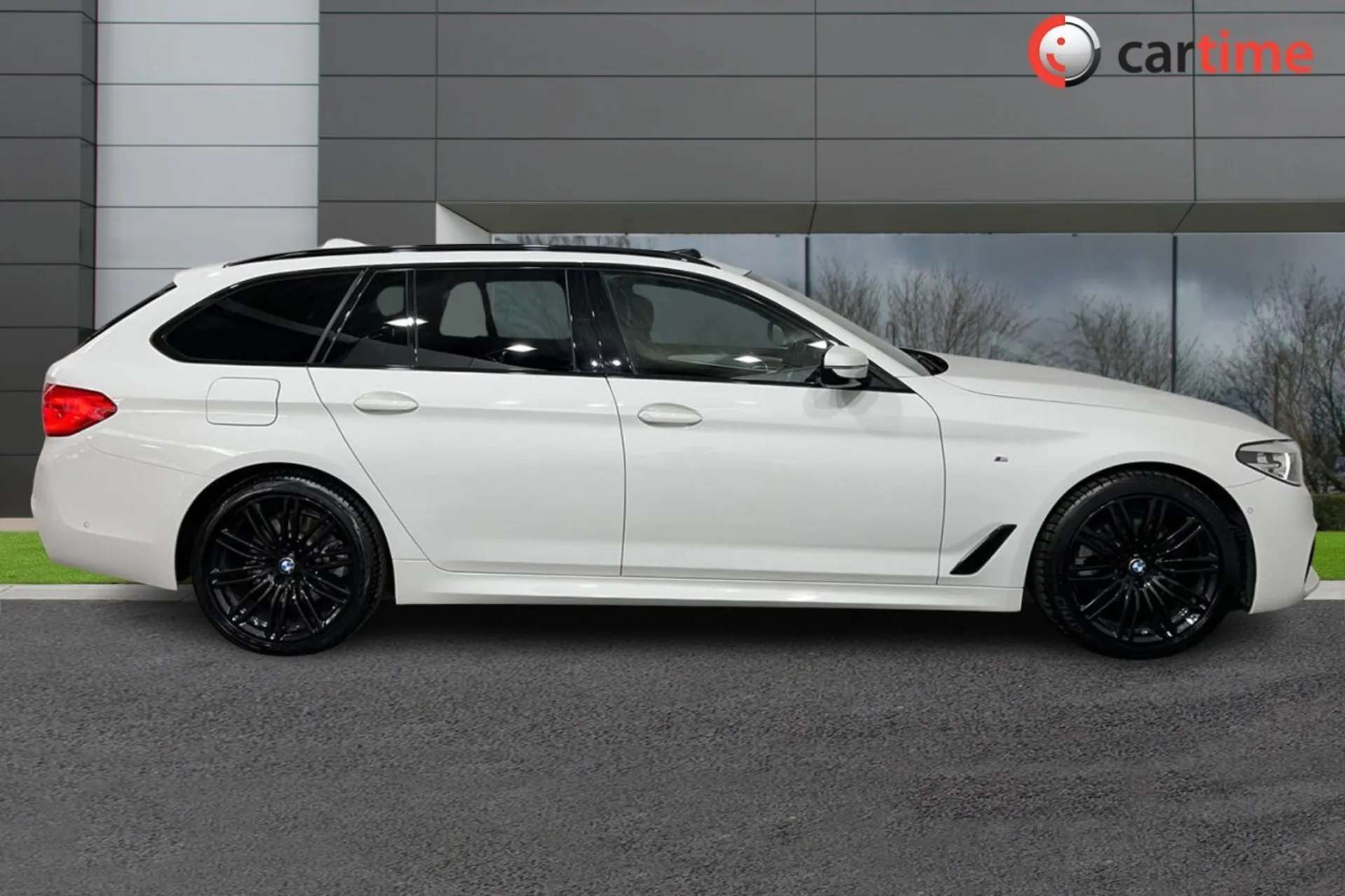 A 0 BMW 5 SERIES 2.0 520D XDRIVE M SPORT TOURING MHEV 5d 188 BHP Panoramic Sunroof, Reverse Camera, Front / Rear Park Sensors, Leather Interior, 19in Alloy Wheels Apli A 0 BMW 5 SERIES 2.0 520D XDRIVE M SPORT TOURING MHEV 5d 188 BHP Panoramic Sunroof, Reverse Camera, Front / Rear Park Sensors, Leather Interior, 19in Alloy Wheels Apli