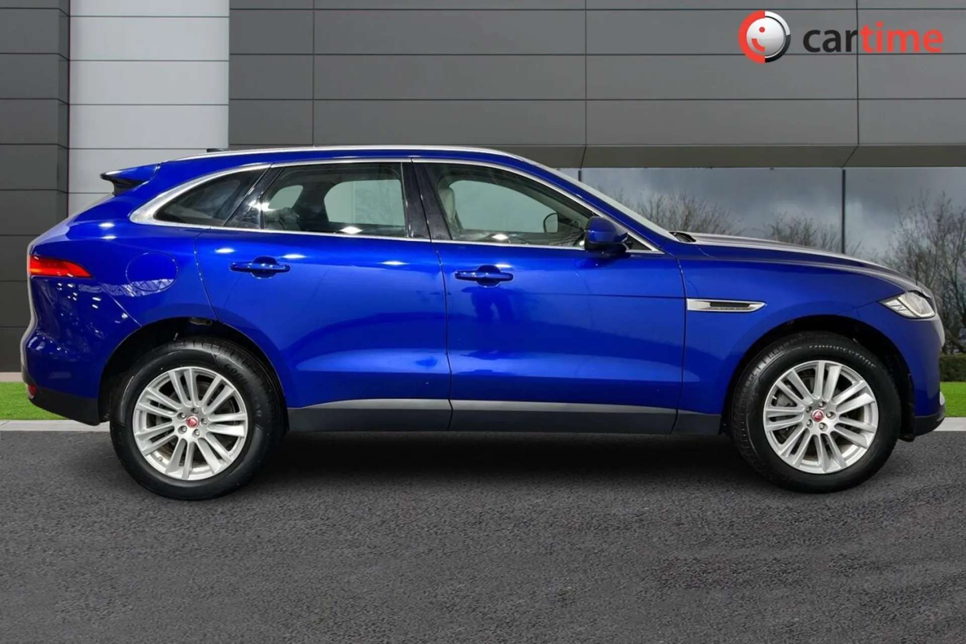 A 2020 JAGUAR F-PACE 2.0 PORTFOLIO AWD 5d 247 BHP Rear Camera, Heated Front Seats, Privacy Glass, 10In Touch Pro Media, Sat Nav Portofino Blue, 19in Alloys A 2020 JAGUAR F-PACE 2.0 PORTFOLIO AWD 5d 247 BHP Rear Camera, Heated Front Seats, Privacy Glass, 10In Touch Pro Media, Sat Nav Portofino Blue, 19in Alloys
