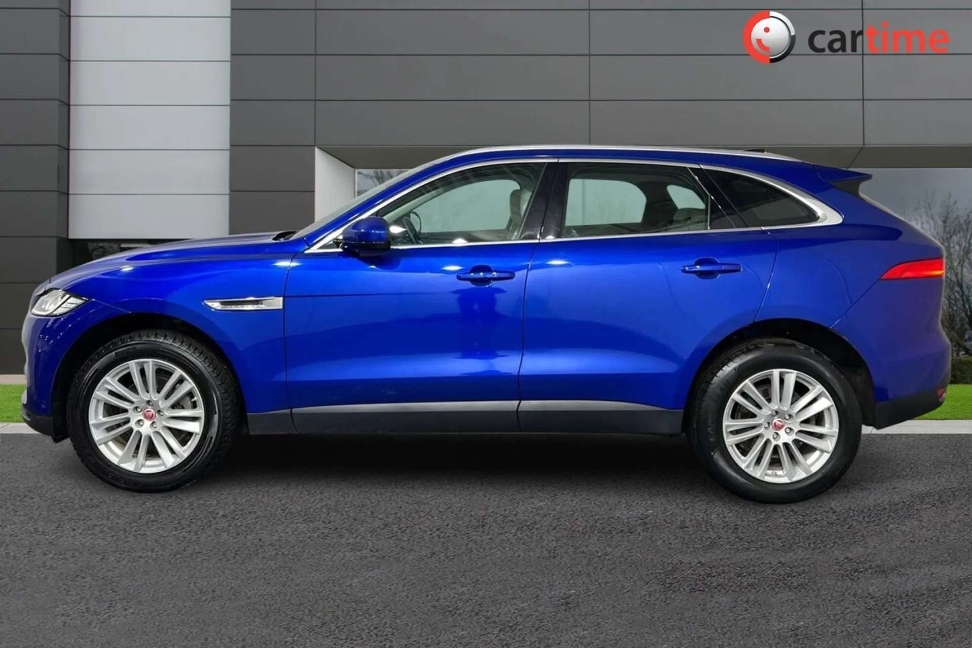 A 2020 JAGUAR F-PACE 2.0 PORTFOLIO AWD 5d 247 BHP Rear Camera, Heated Front Seats, Privacy Glass, 10In Touch Pro Media, Sat Nav Portofino Blue, 19in Alloys A 2020 JAGUAR F-PACE 2.0 PORTFOLIO AWD 5d 247 BHP Rear Camera, Heated Front Seats, Privacy Glass, 10In Touch Pro Media, Sat Nav Portofino Blue, 19in Alloys