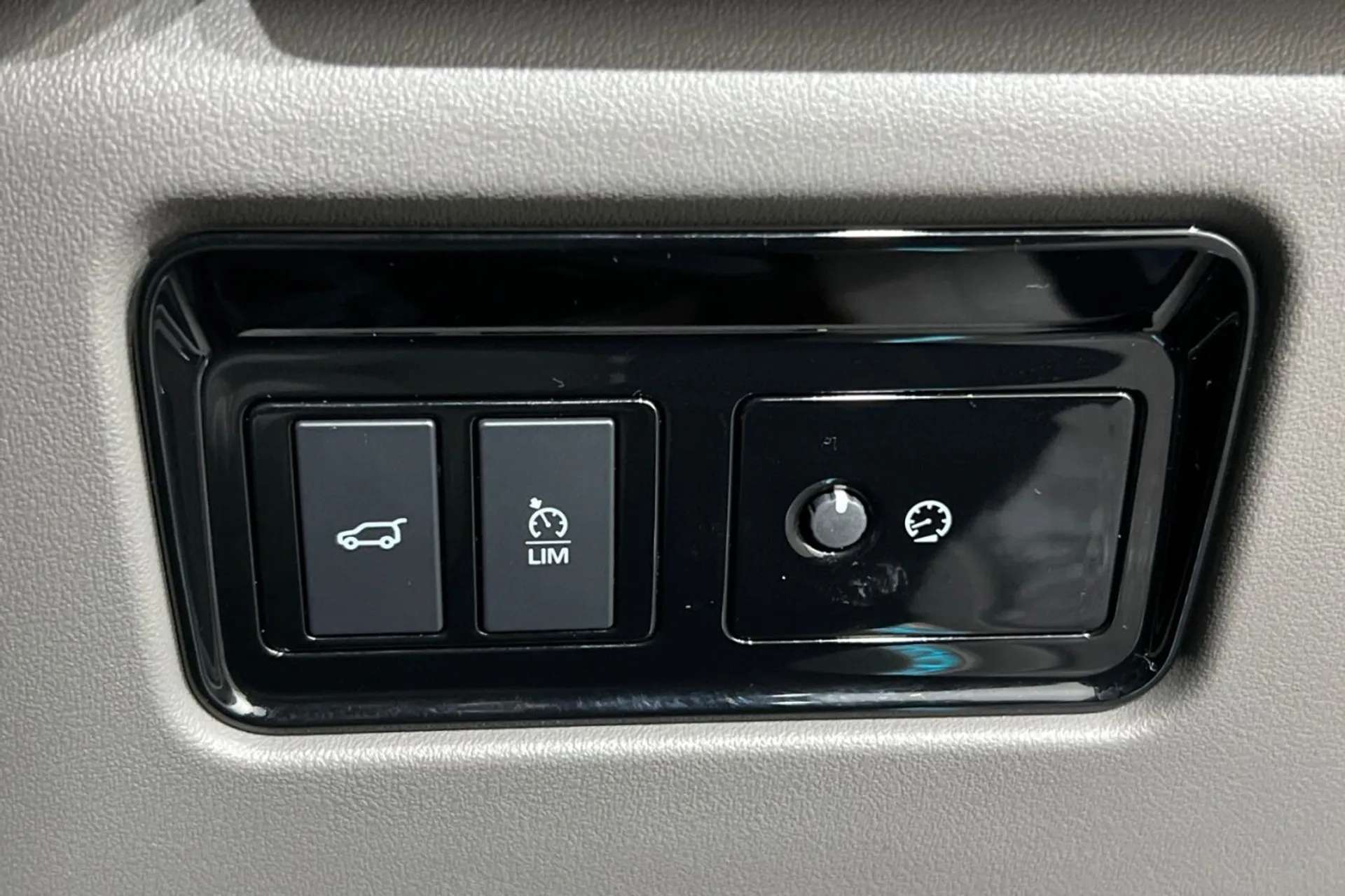 2020 JAGUAR F-PACE 2020 JAGUAR F-PACE