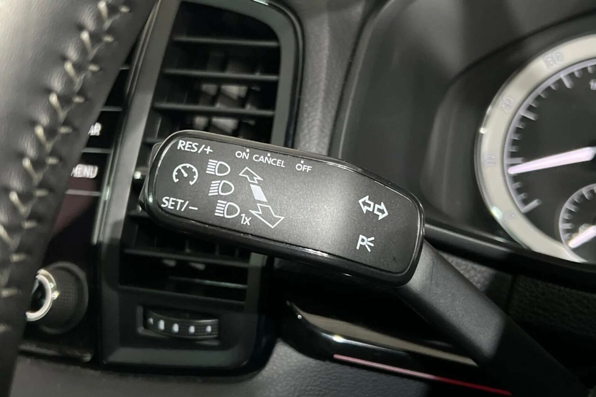 2021 SKODA KAROQ 2021 SKODA KAROQ