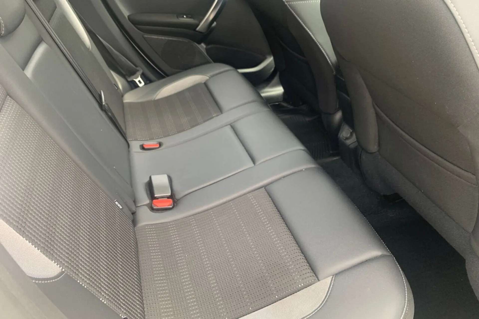 2018 PEUGEOT 2008 2018 PEUGEOT 2008