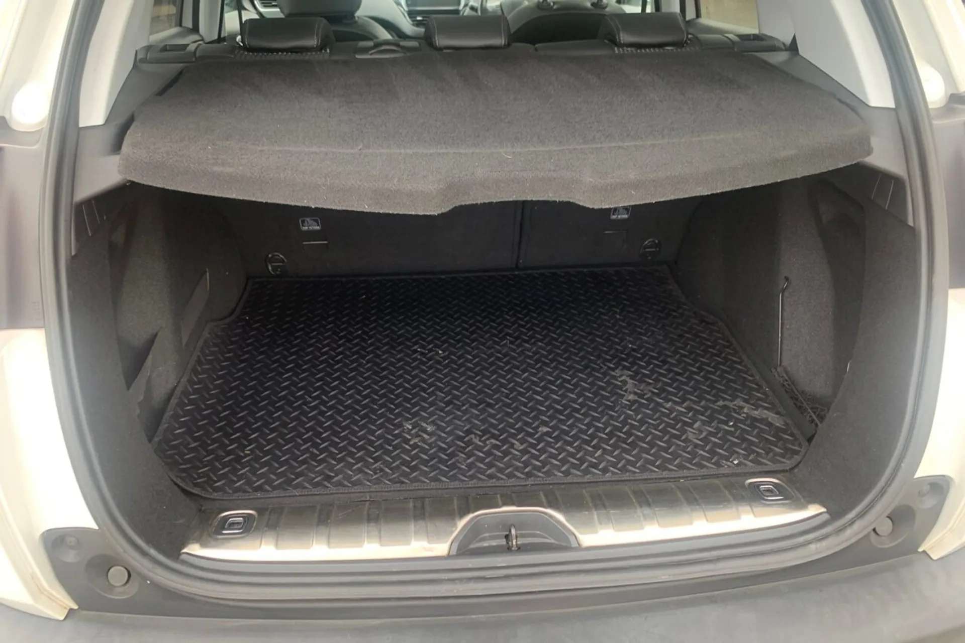 2018 PEUGEOT 2008 2018 PEUGEOT 2008