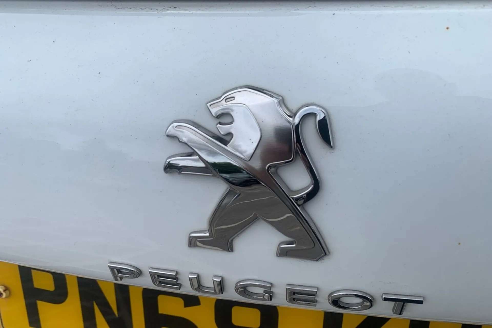 2018 PEUGEOT 2008 2018 PEUGEOT 2008