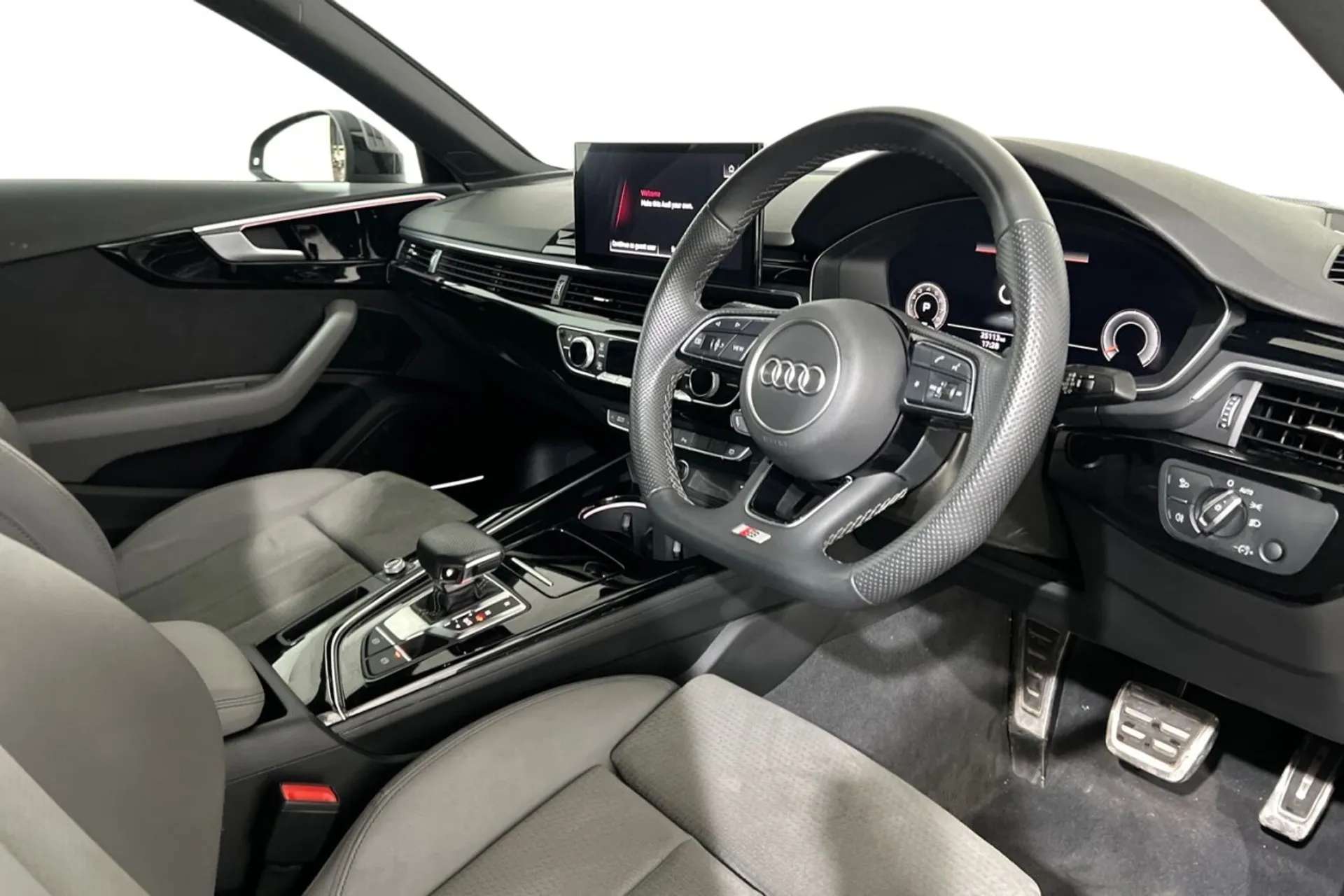 2023 AUDI A4 2023 AUDI A4