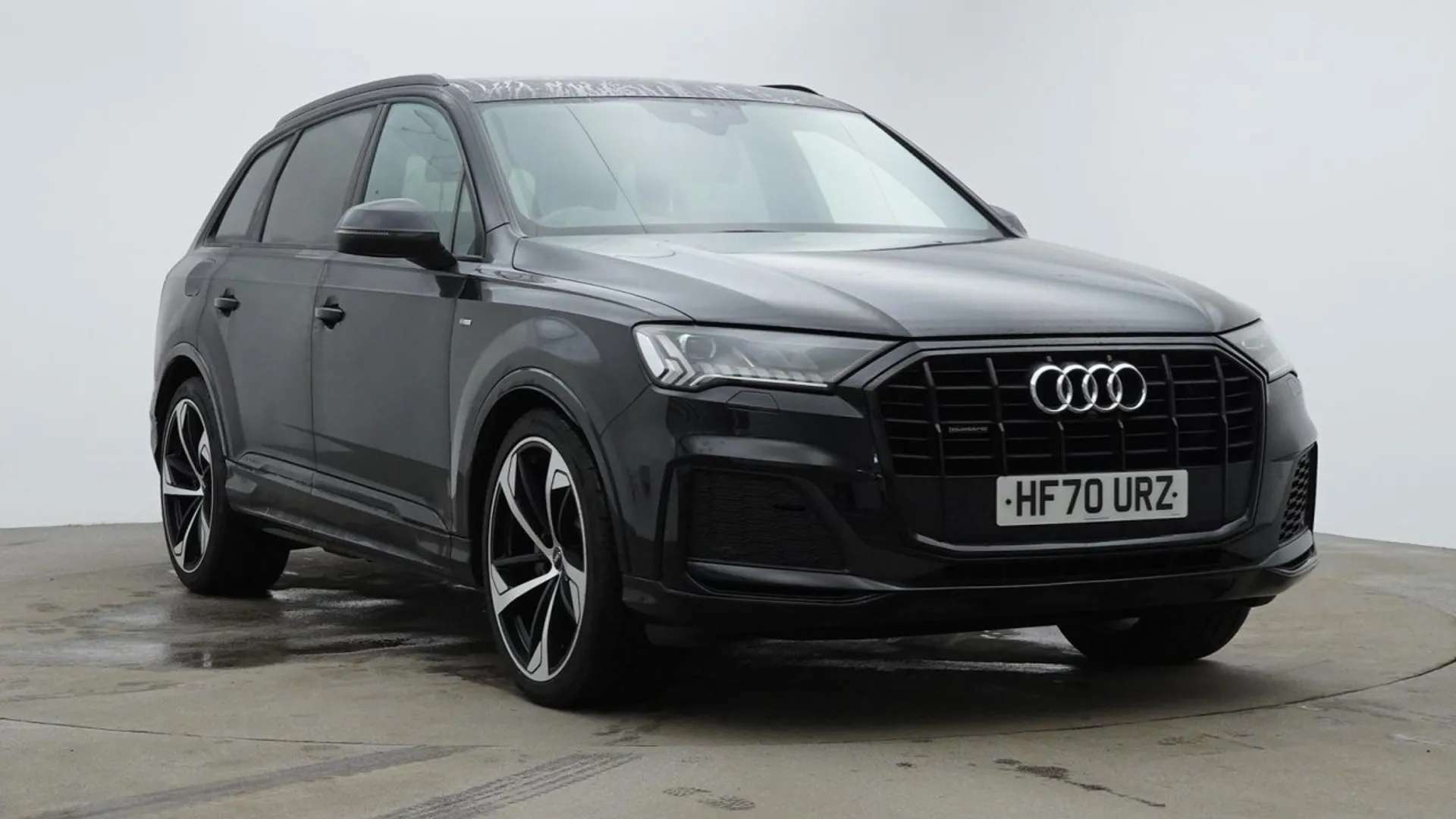 A 2020 AUDI Q7 3.0 TDI QUATTRO S LINE BLACK EDITION MHEV 5d 282 BHP Apple CarPlay / Android Auto, Rear View Camera, Audi Parking System Plus, Audi Virtual Cockpit, F A 2020 AUDI Q7 3.0 TDI QUATTRO S LINE BLACK EDITION MHEV 5d 282 BHP Apple CarPlay / Android Auto, Rear View Camera, Audi Parking System Plus, Audi Virtual Cockpit, F
