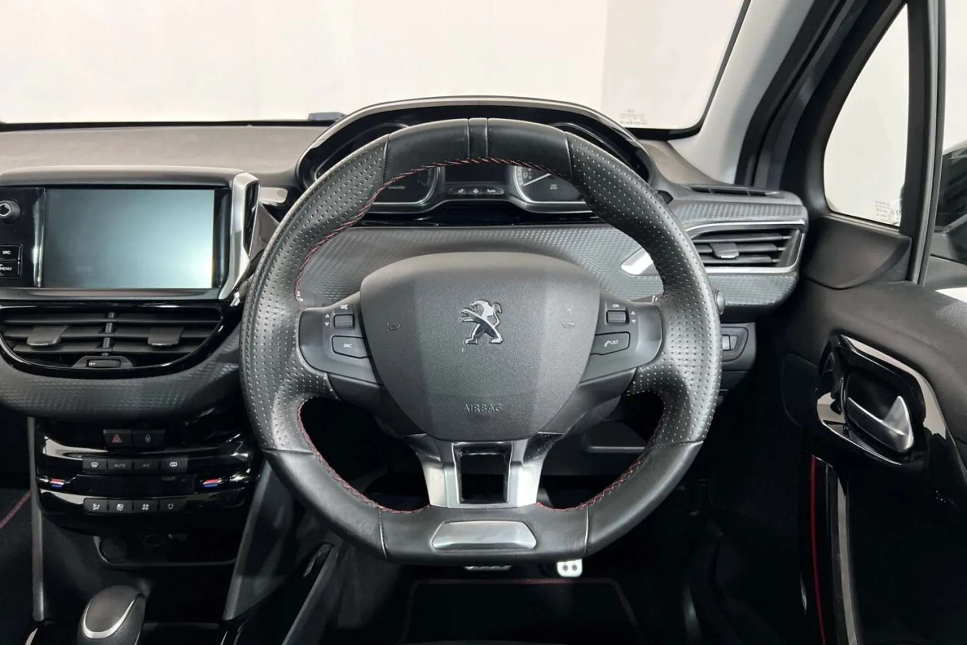 2019 PEUGEOT 2008 2019 PEUGEOT 2008
