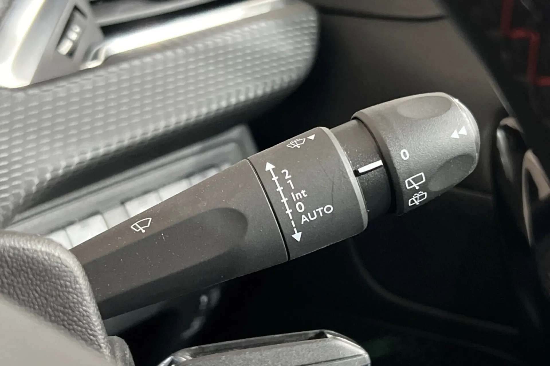 2019 PEUGEOT 2008 2019 PEUGEOT 2008