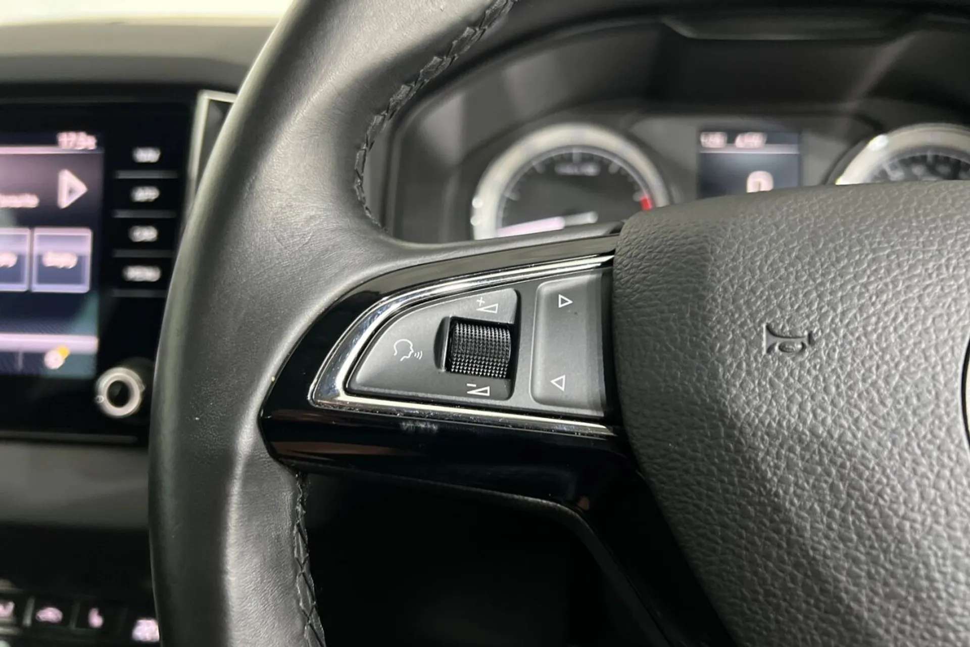 0 SKODA KAROQ 0 SKODA KAROQ