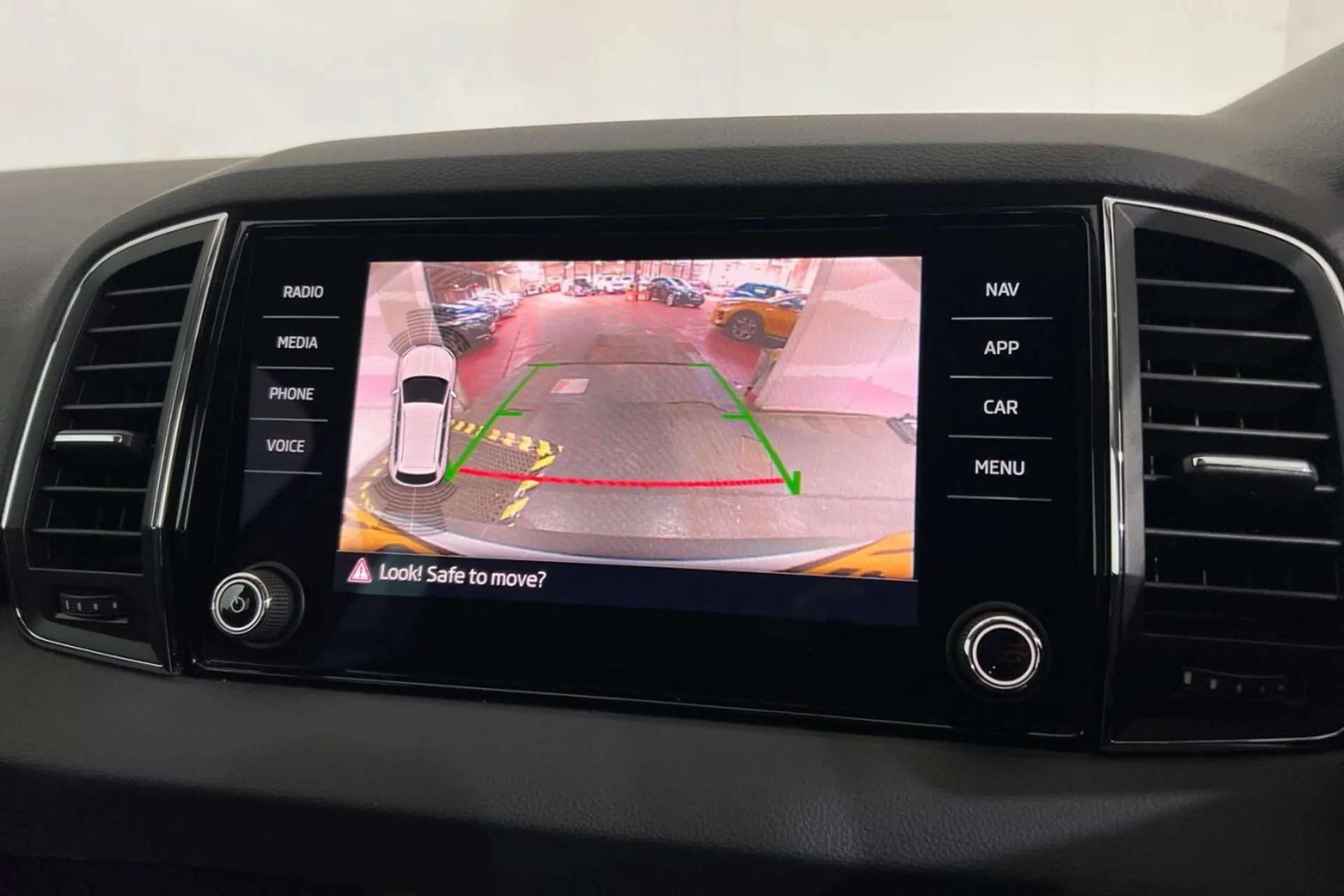 0 SKODA KAROQ 0 SKODA KAROQ