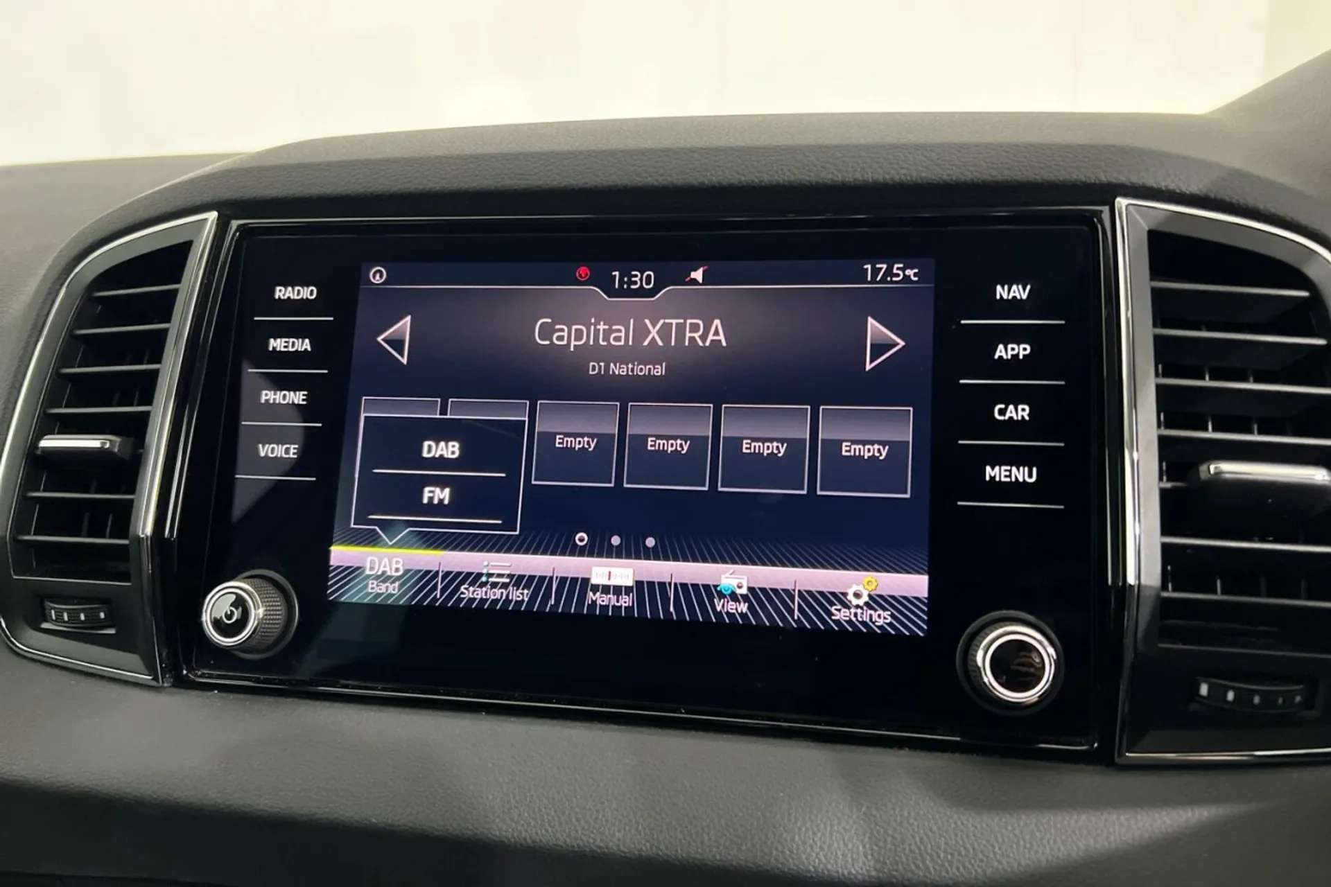 0 SKODA KAROQ 0 SKODA KAROQ