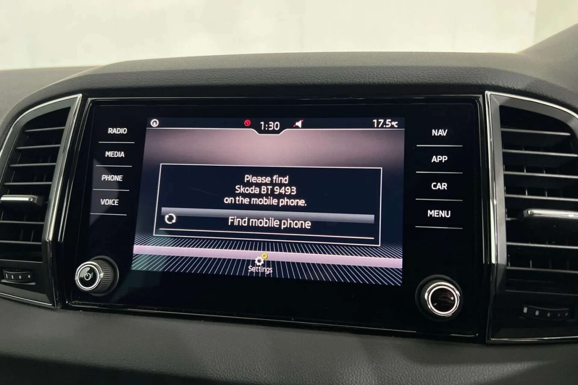 0 SKODA KAROQ 0 SKODA KAROQ