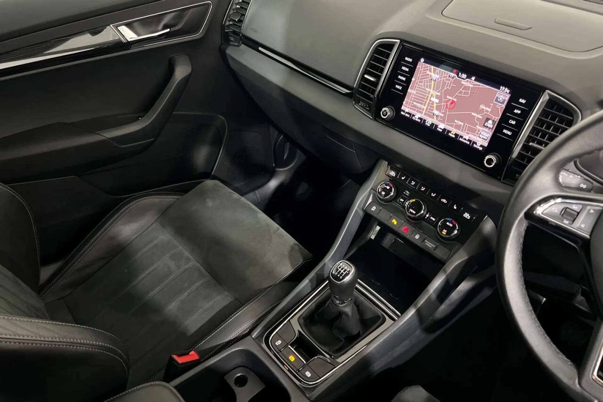 0 SKODA KAROQ 0 SKODA KAROQ