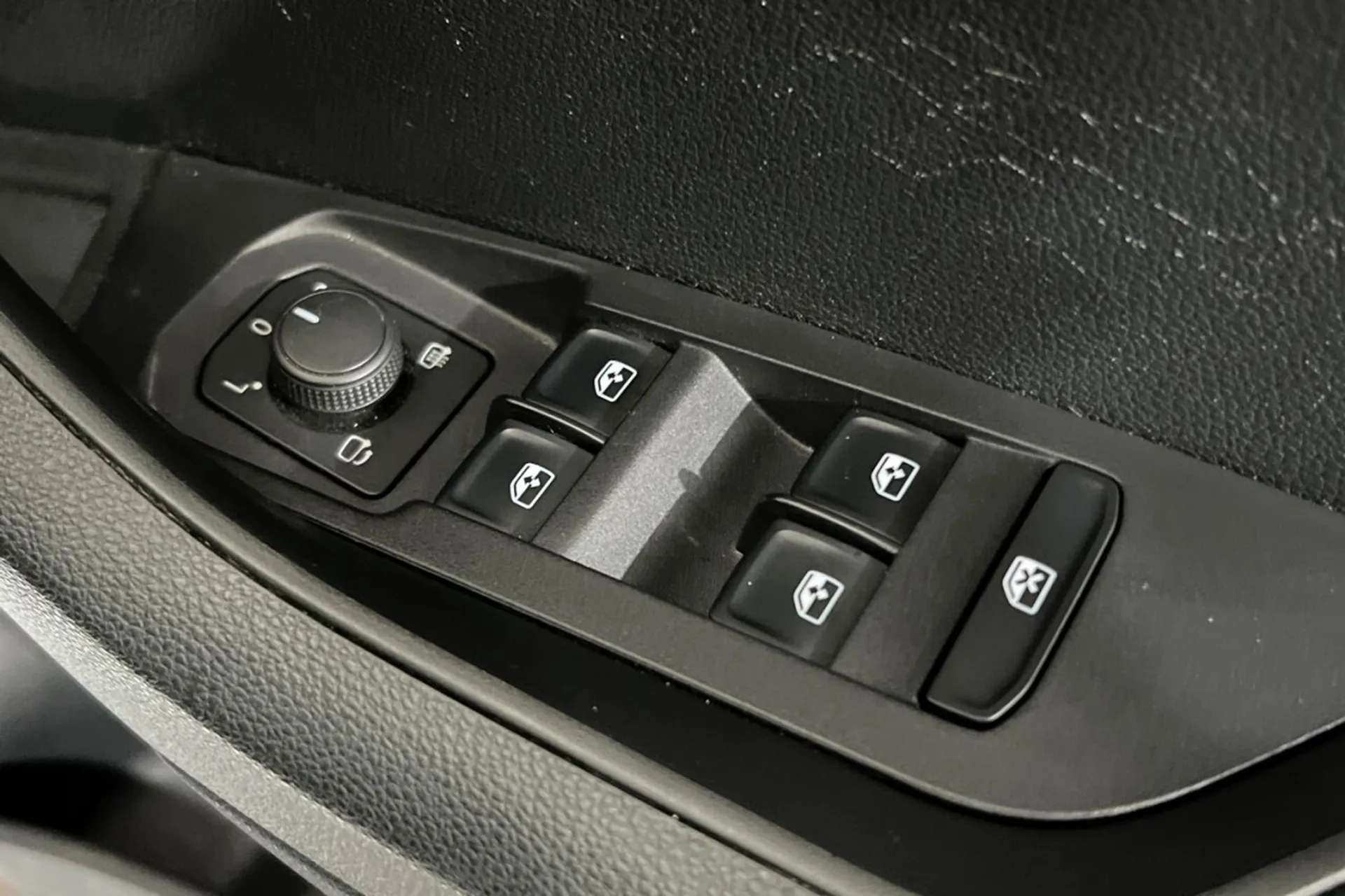 0 SKODA KAROQ 0 SKODA KAROQ