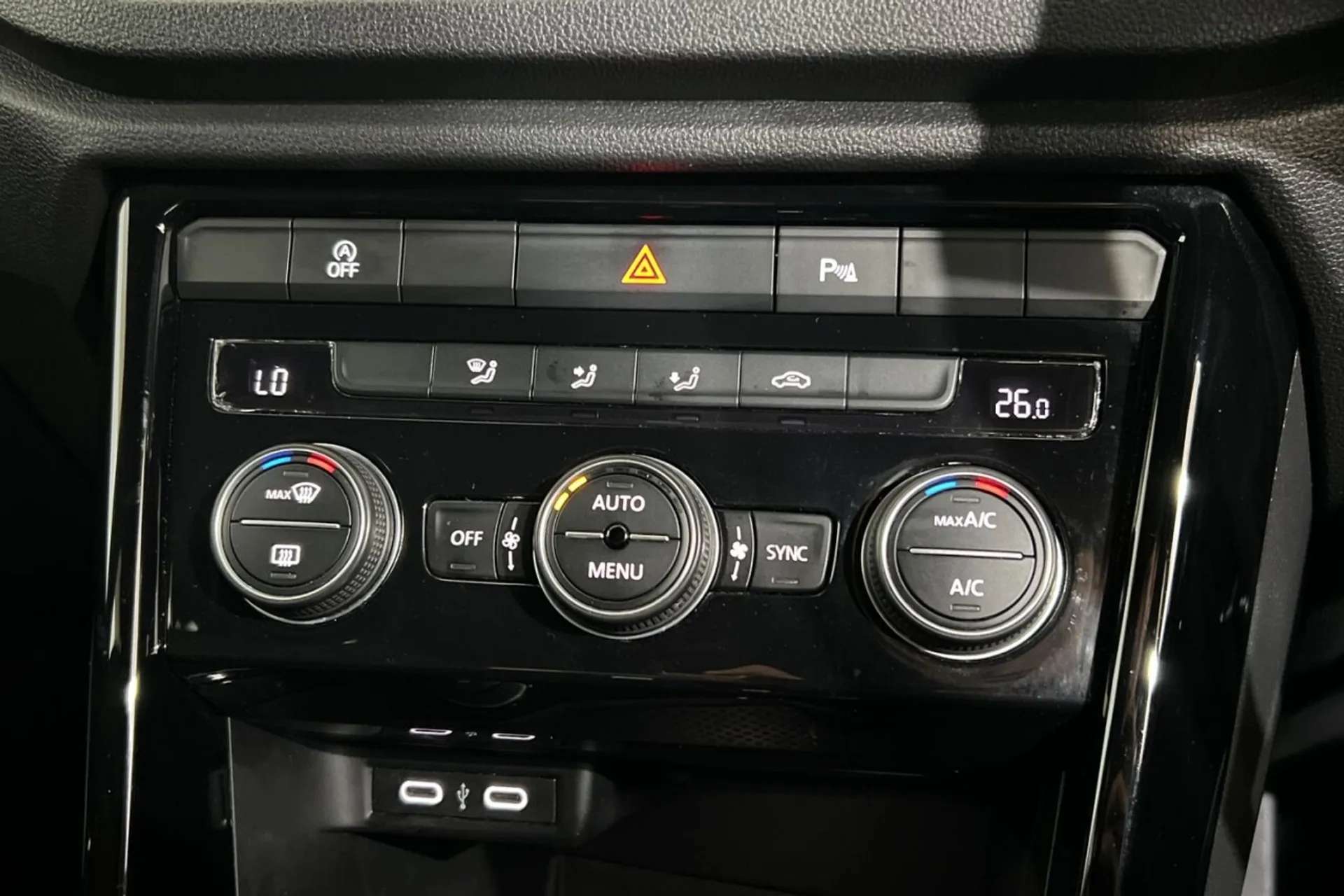 2020 VOLKSWAGEN T-ROC 2020 VOLKSWAGEN T-ROC