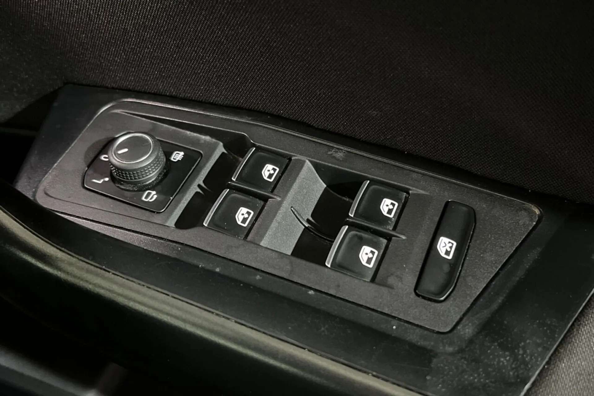 2020 VOLKSWAGEN T-ROC 2020 VOLKSWAGEN T-ROC