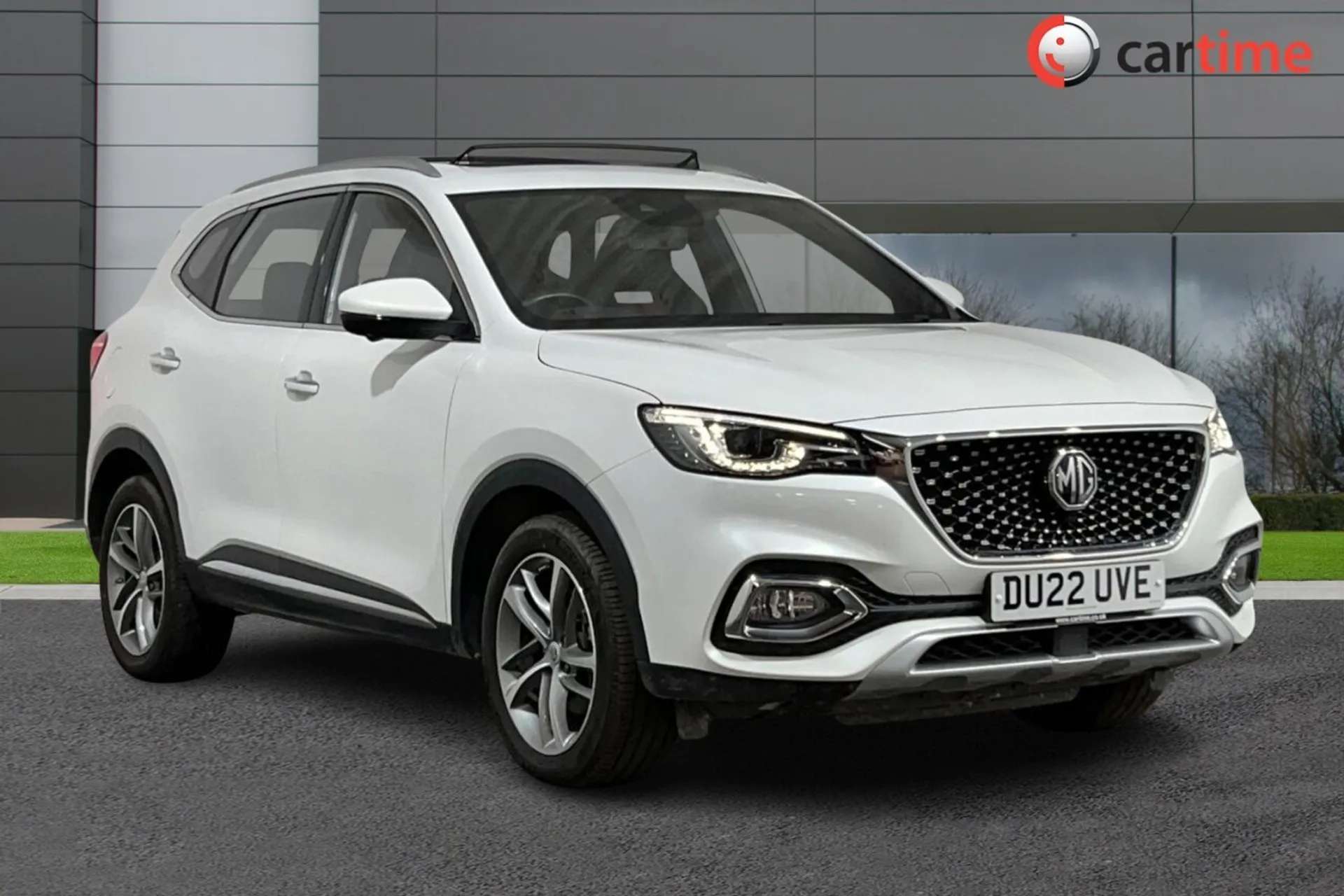 A 0 MG MG HS 1.5 EXCLUSIVE 5d 255 BHP Blind Spot Detection, Reverse Camera, Heated Seats, Power Tailgate, 10-Inch Touchscreen 18in Alloys, White Pearl A 0 MG MG HS 1.5 EXCLUSIVE 5d 255 BHP Blind Spot Detection, Reverse Camera, Heated Seats, Power Tailgate, 10-Inch Touchscreen 18in Alloys, White Pearl