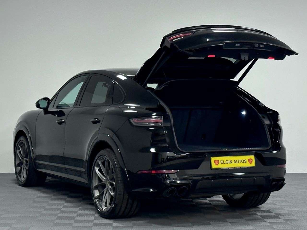 2019 PORSCHE CAYENNE 2019 PORSCHE CAYENNE