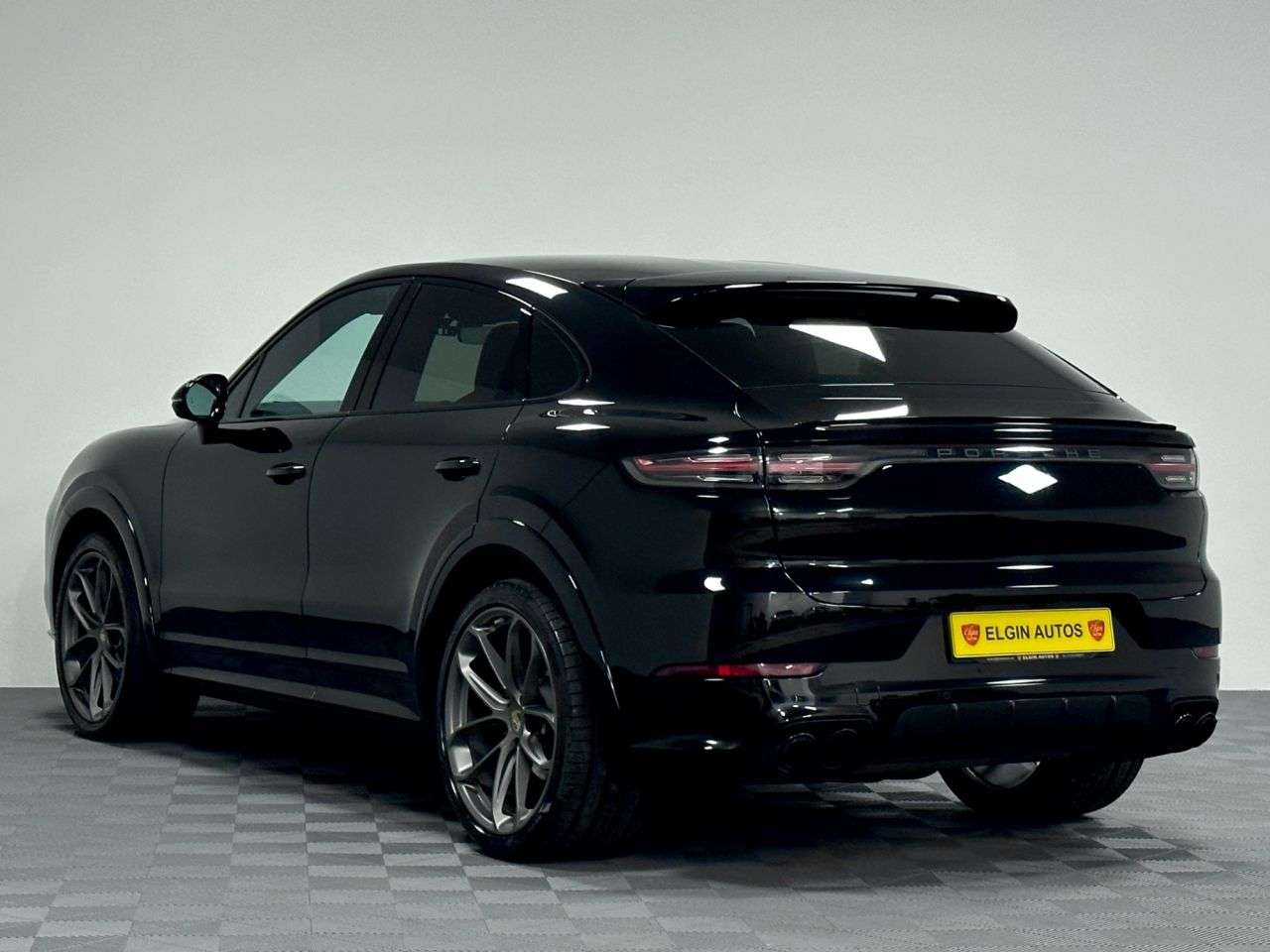 2019 PORSCHE CAYENNE 2019 PORSCHE CAYENNE