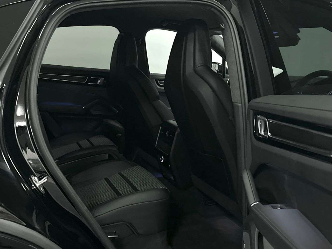 2019 PORSCHE CAYENNE 2019 PORSCHE CAYENNE