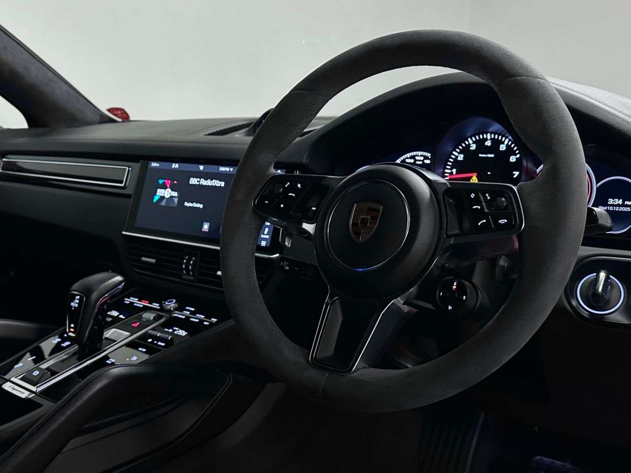 A 2019 PORSCHE CAYENNE S 3.0T V6 Tiptronic ( 340 bhp ) A 2019 PORSCHE CAYENNE S 3.0T V6 Tiptronic ( 340 bhp )