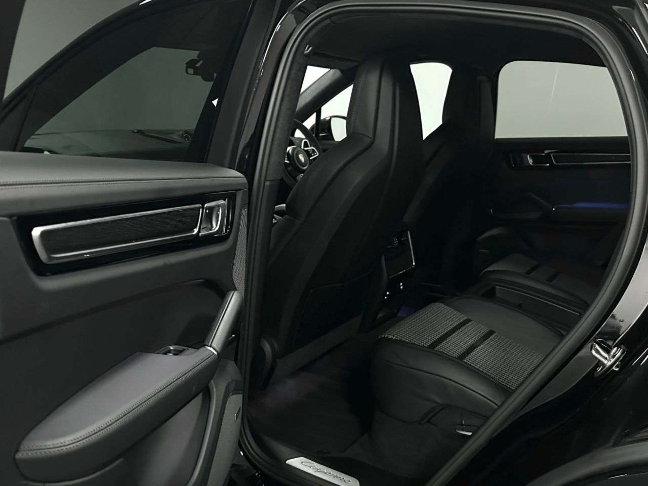 2019 PORSCHE CAYENNE 2019 PORSCHE CAYENNE