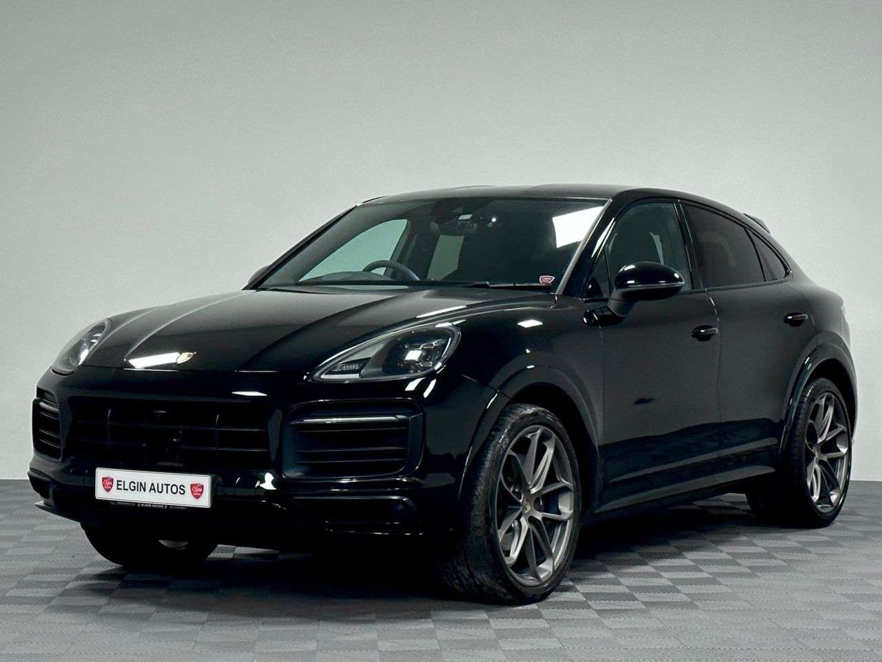 A 2019 PORSCHE CAYENNE S 3.0T V6 Tiptronic ( 340 bhp ) A 2019 PORSCHE CAYENNE S 3.0T V6 Tiptronic ( 340 bhp )