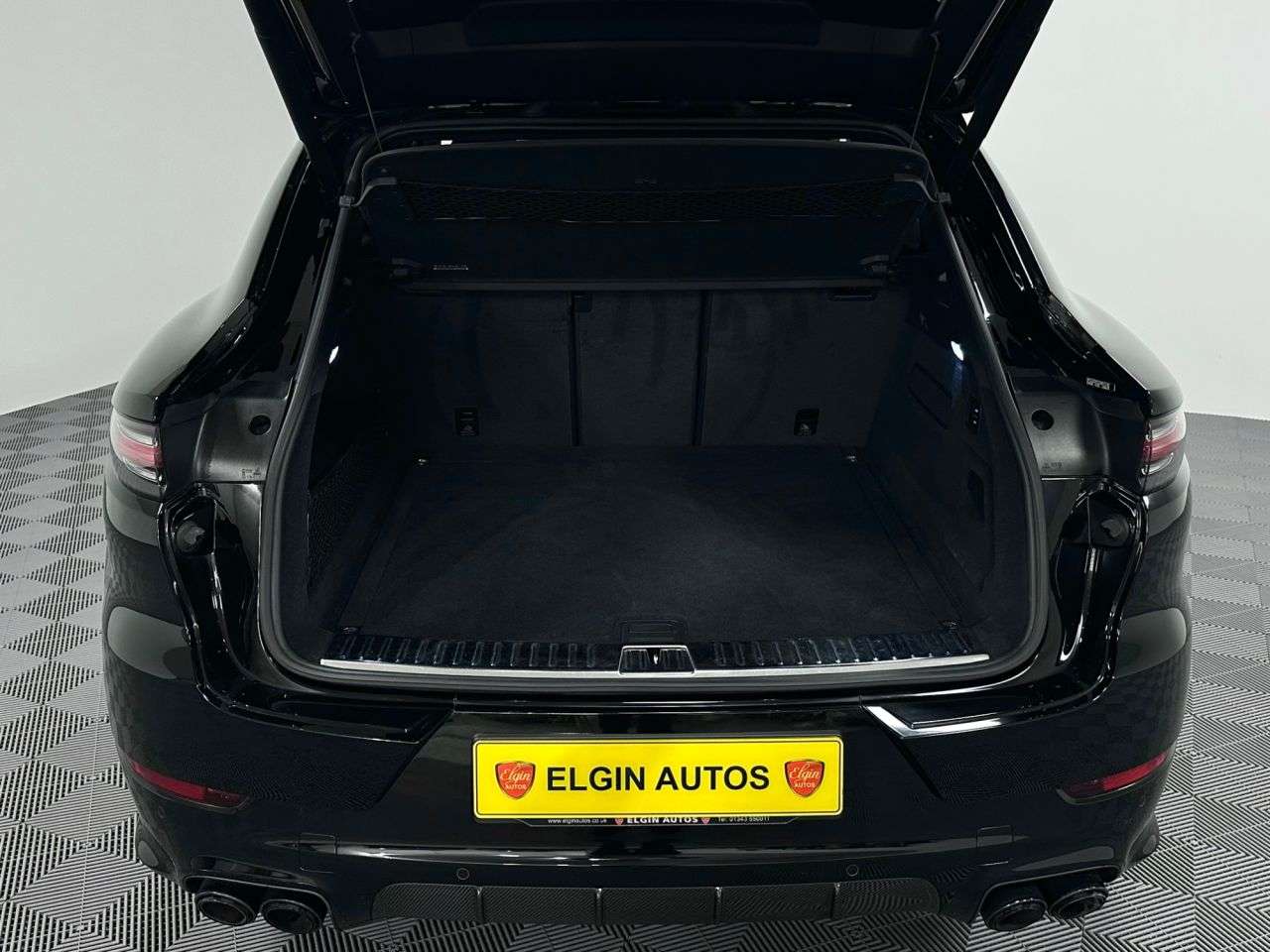 2019 PORSCHE CAYENNE 2019 PORSCHE CAYENNE