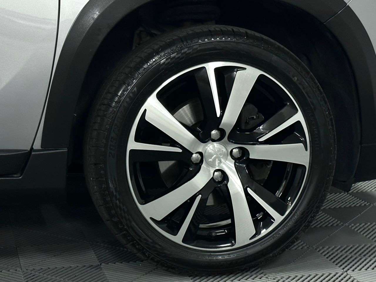 2019 PEUGEOT 2008 2019 PEUGEOT 2008