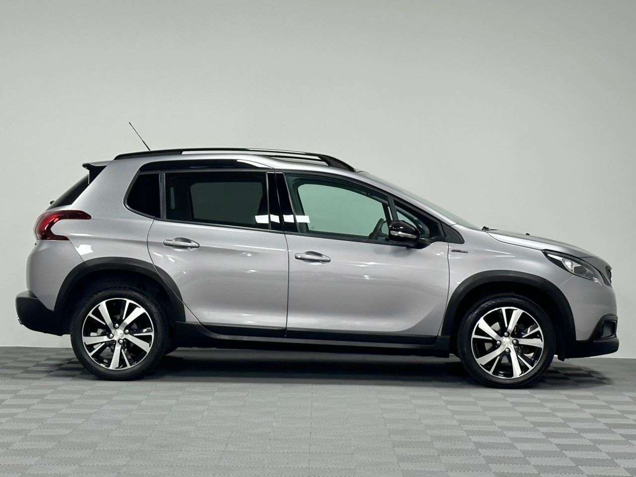 2019 PEUGEOT 2008 2019 PEUGEOT 2008