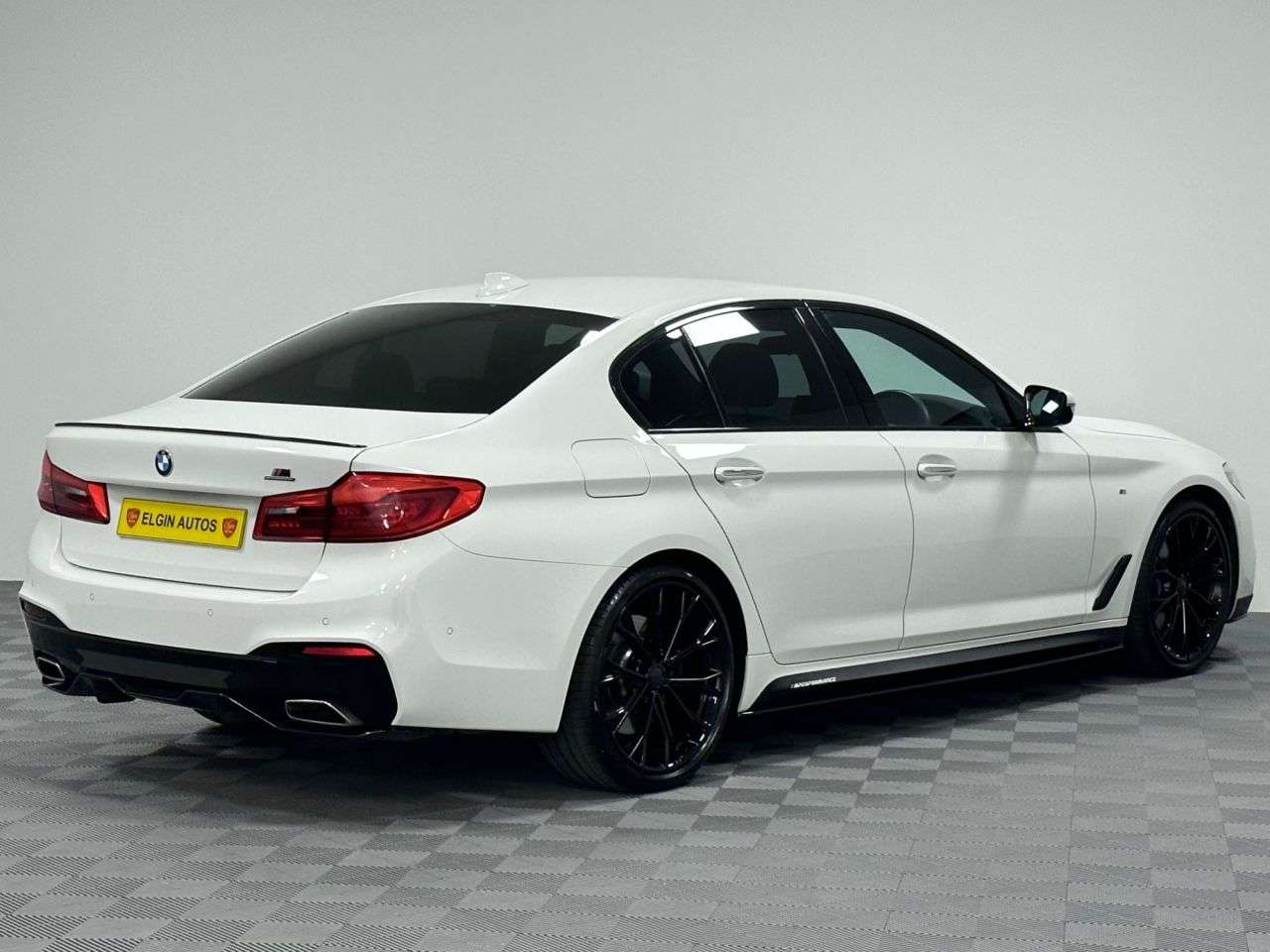 2018 BMW 5 SERIES 2018 BMW 5 SERIES