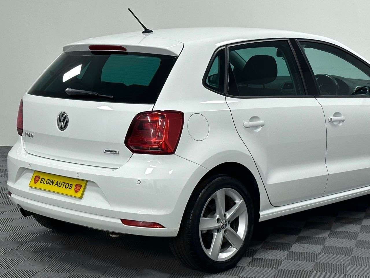 2015 VOLKSWAGEN POLO 2015 VOLKSWAGEN POLO