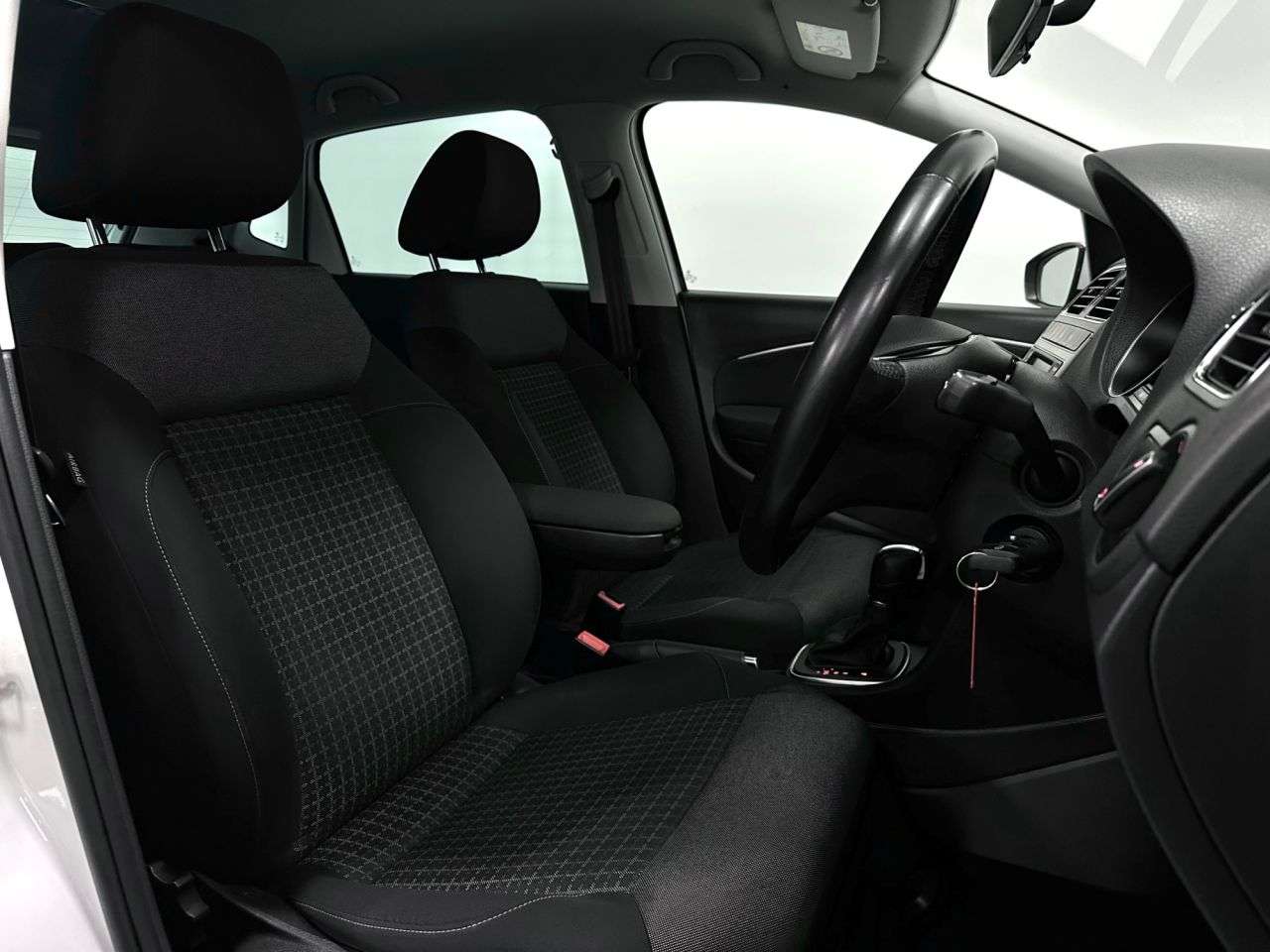 2015 VOLKSWAGEN POLO 2015 VOLKSWAGEN POLO