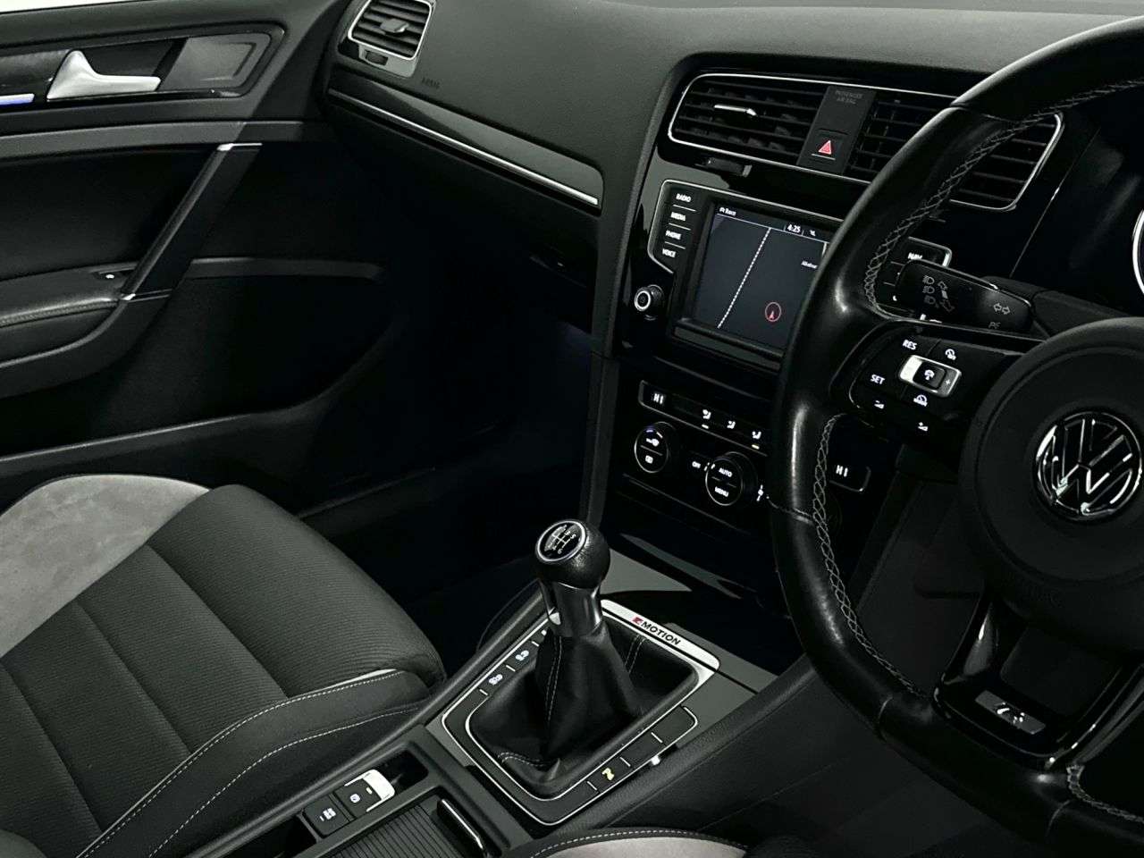 2016 VOLKSWAGEN GOLF 2016 VOLKSWAGEN GOLF