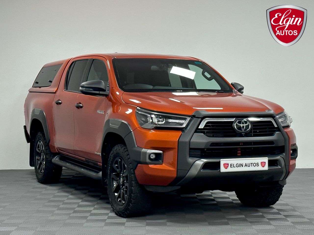 A 2022 TOYOTA HI-LUX Invincible X Double Cab 2.8 D-4D Auto ( 204 bhp ) A 2022 TOYOTA HI-LUX Invincible X Double Cab 2.8 D-4D Auto ( 204 bhp )
