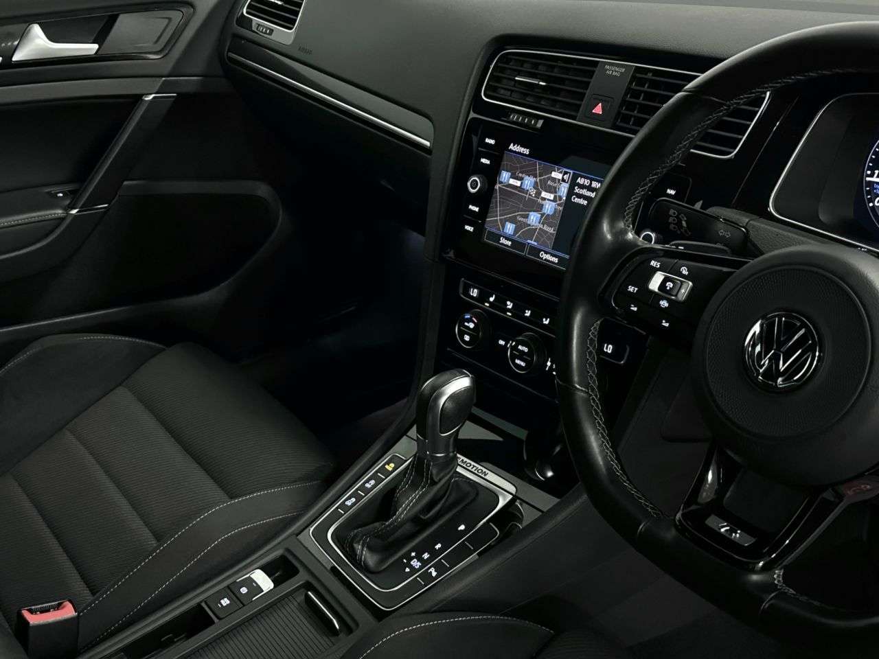 2019 VOLKSWAGEN GOLF 2019 VOLKSWAGEN GOLF