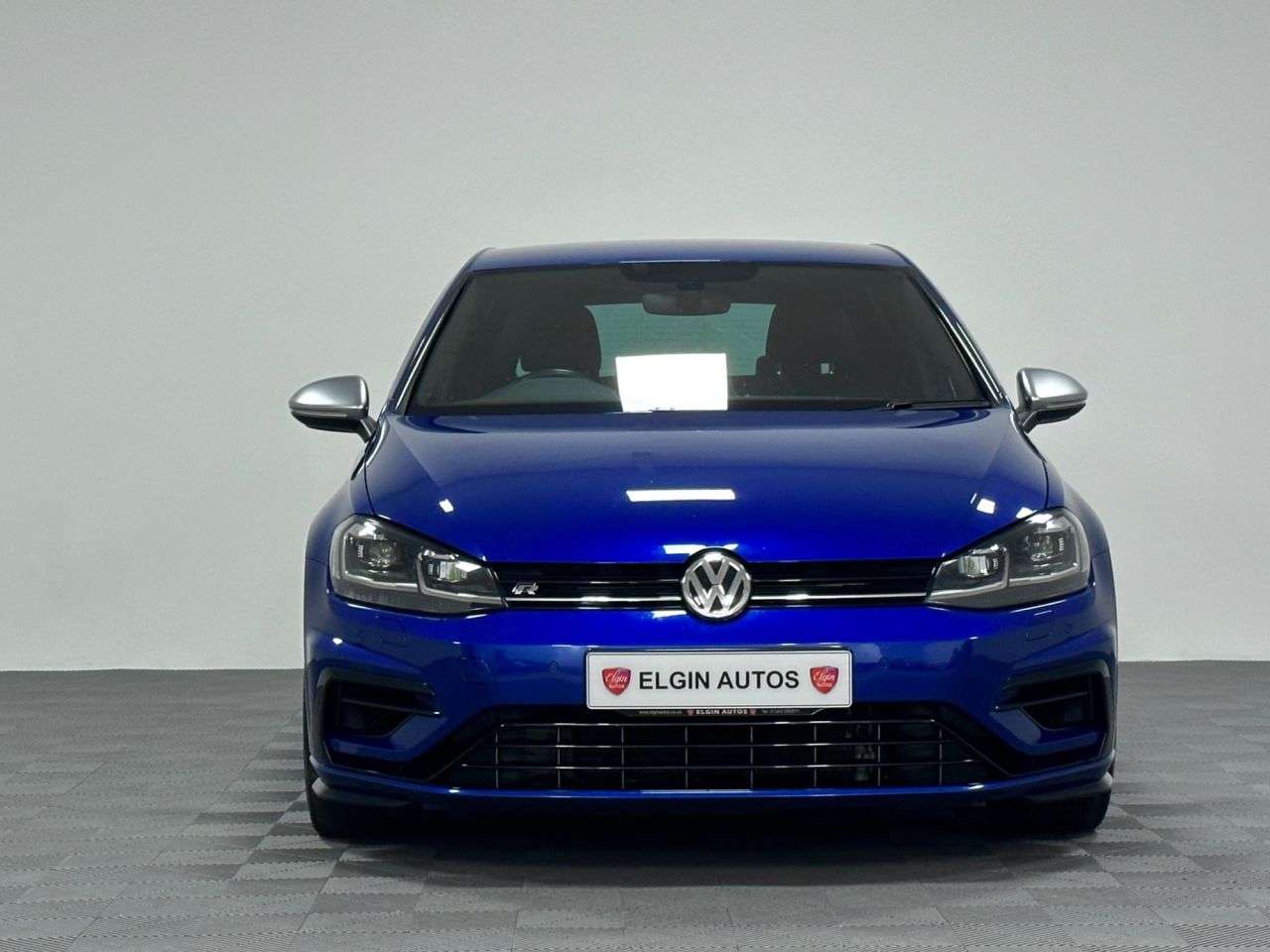 A 2019 VOLKSWAGEN GOLF R 4Motion 2.0 TSI DSG ( 300 bhp ) A 2019 VOLKSWAGEN GOLF R 4Motion 2.0 TSI DSG ( 300 bhp )