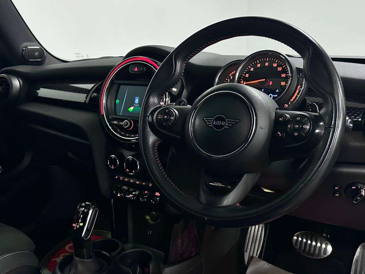 A 2019 MINI MINI COOPER S SPORT A 2019 MINI MINI COOPER S SPORT