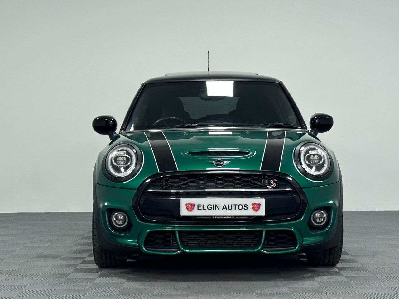 A 2019 MINI MINI COOPER S SPORT A 2019 MINI MINI COOPER S SPORT