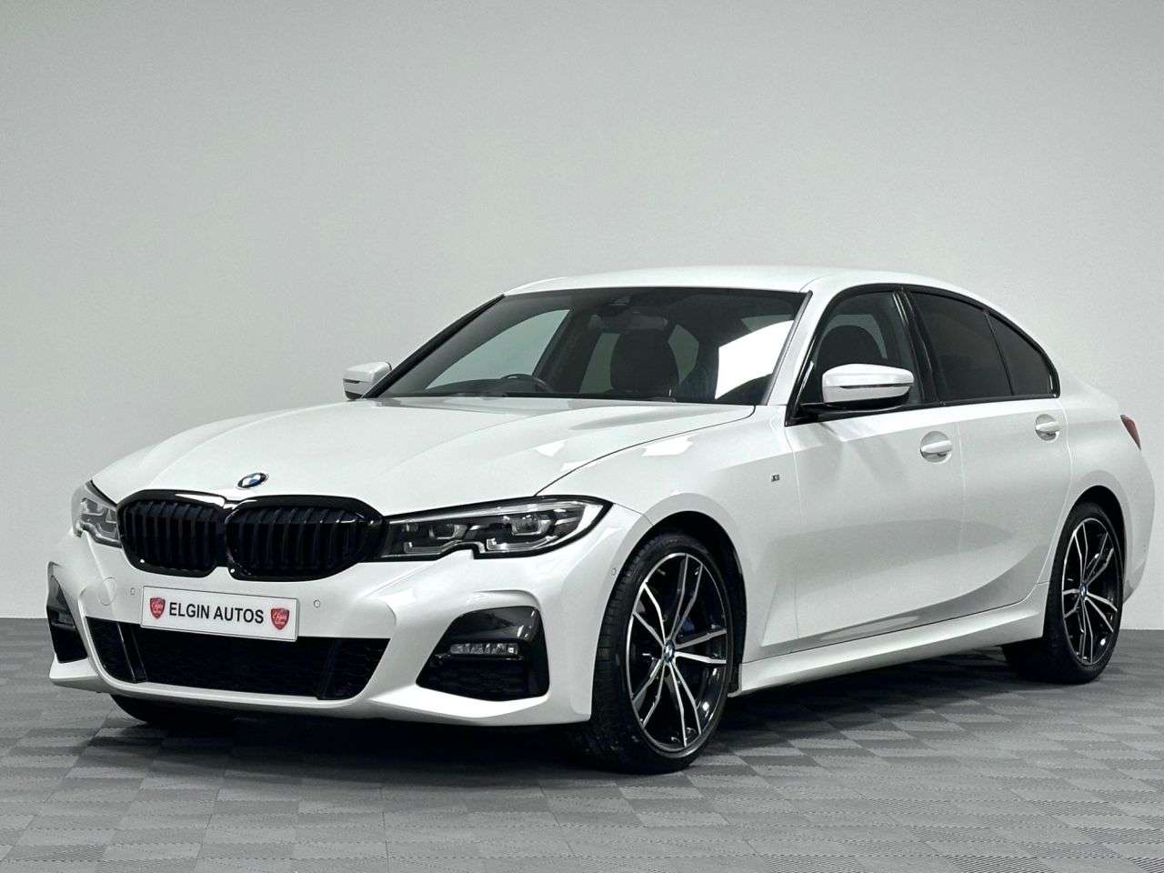 A 2020 BMW 3 SERIES 330d M Sport xDrive 3.0 Auto ( 265 bhp ) A 2020 BMW 3 SERIES 330d M Sport xDrive 3.0 Auto ( 265 bhp )