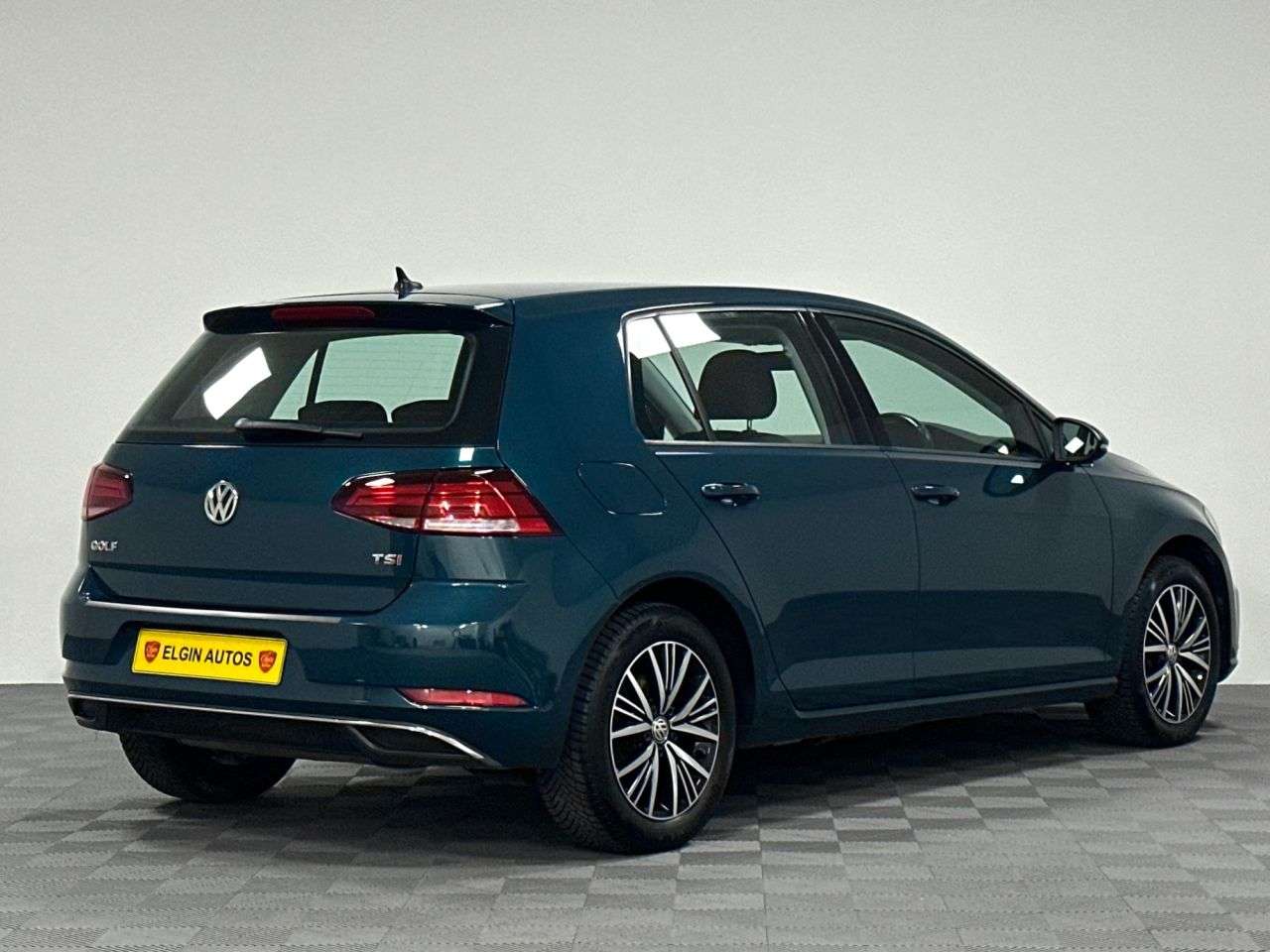 2017 VOLKSWAGEN GOLF 2017 VOLKSWAGEN GOLF