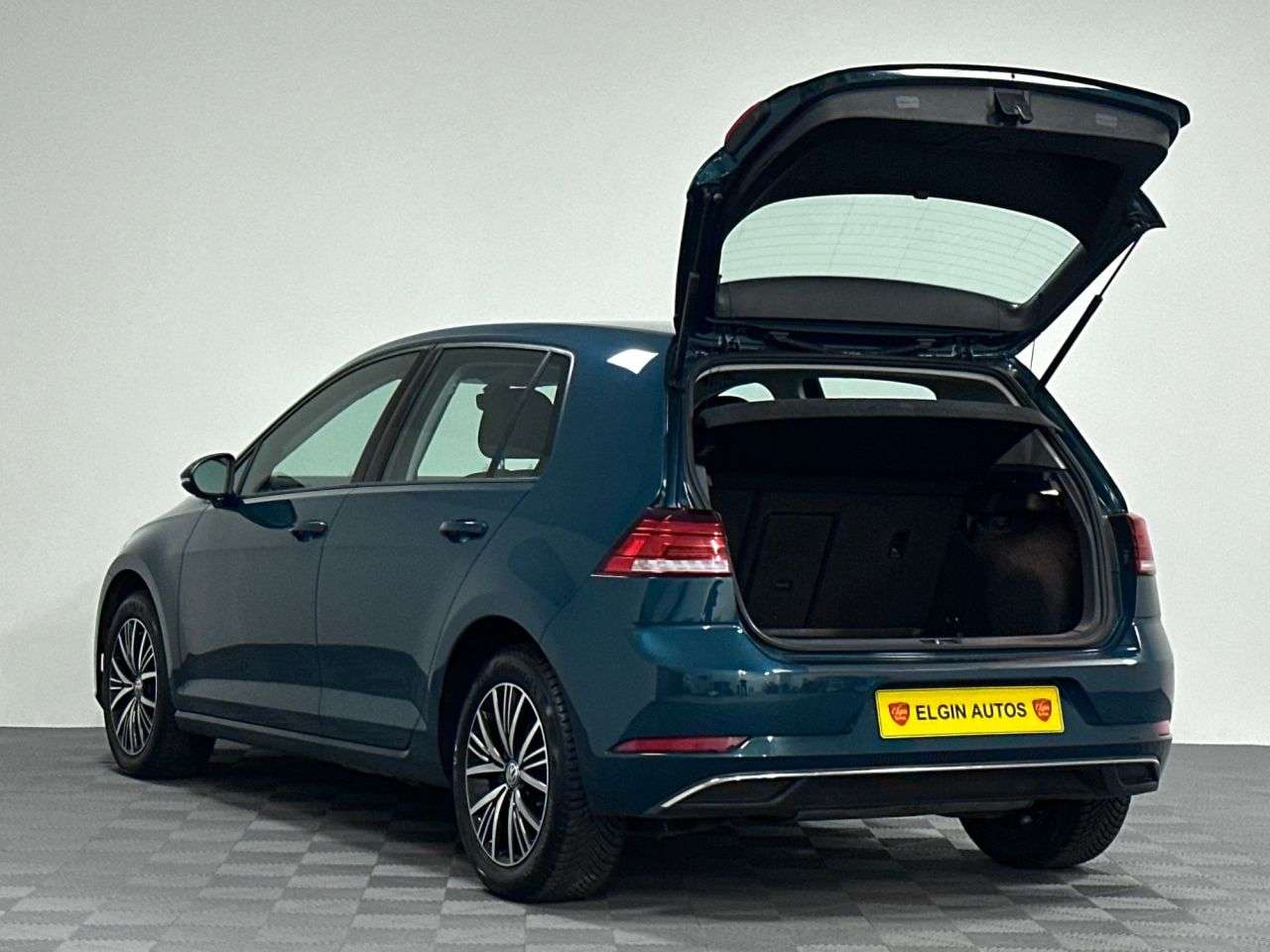 2017 VOLKSWAGEN GOLF 2017 VOLKSWAGEN GOLF