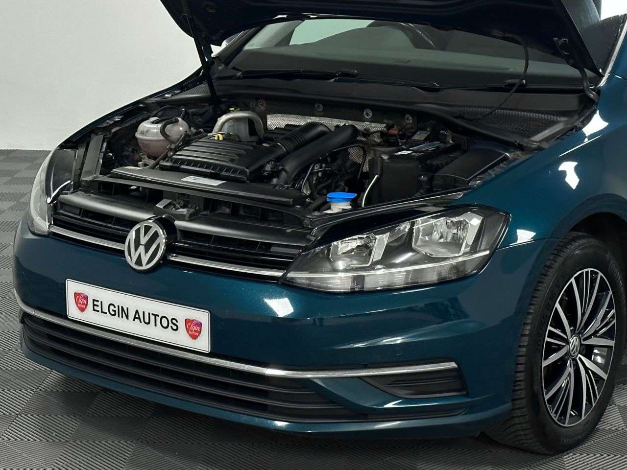 2017 VOLKSWAGEN GOLF 2017 VOLKSWAGEN GOLF